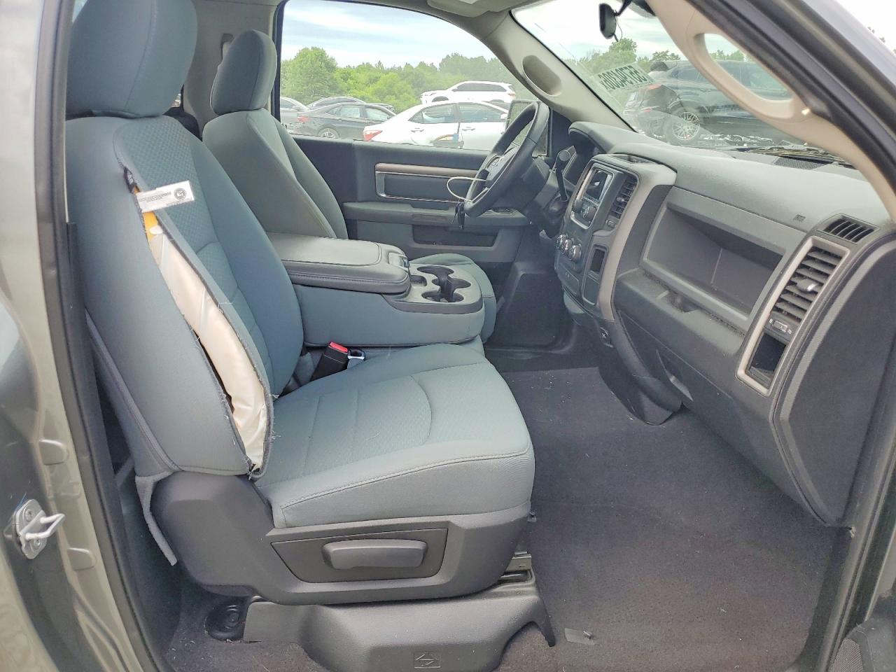 2013 Ram 1500 St Gray vin: 3C6JR6AT2DG541582