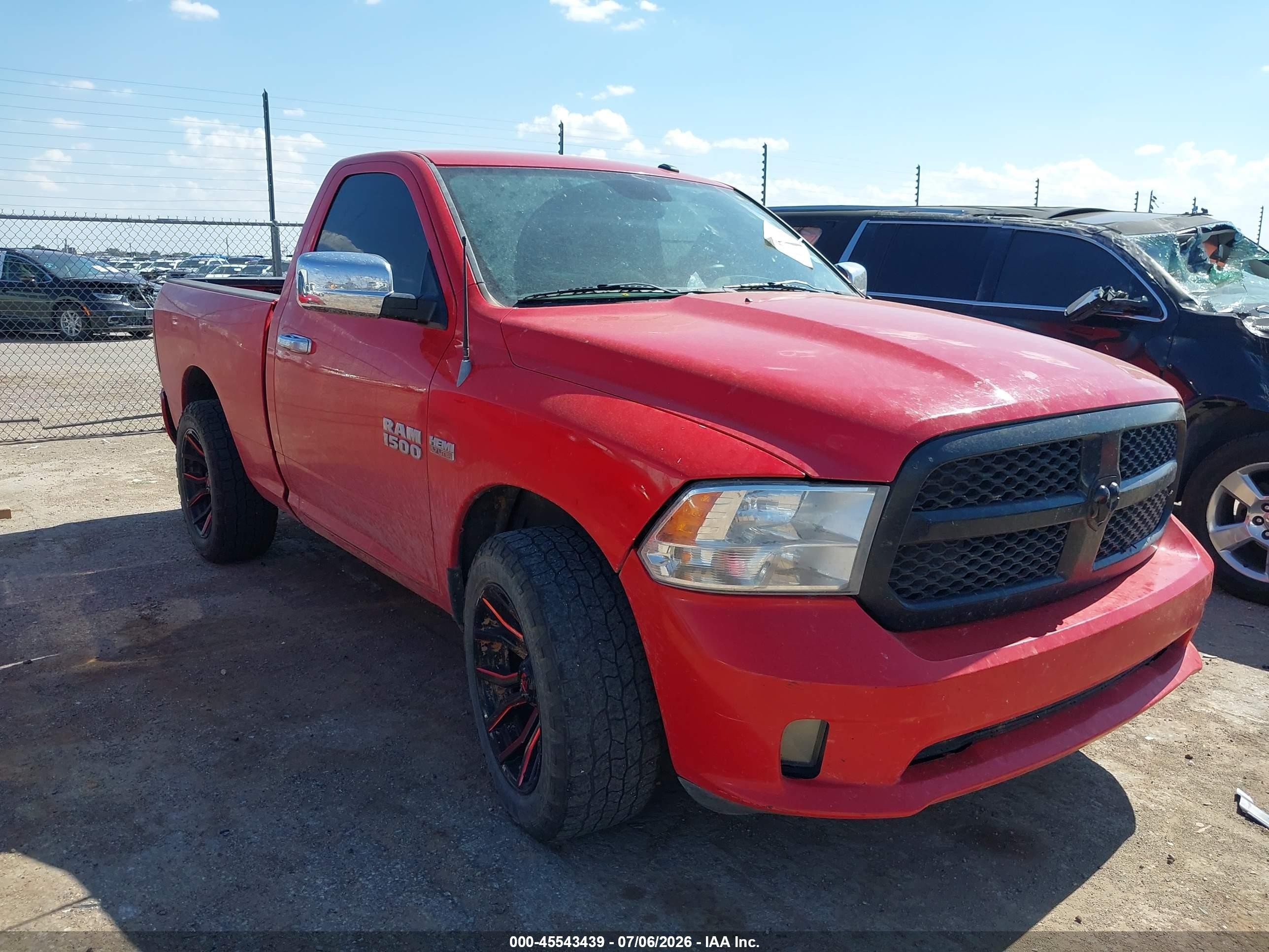 2013 Ram 1500 Express Красный vin: 3C6JR6AT2DG541632
