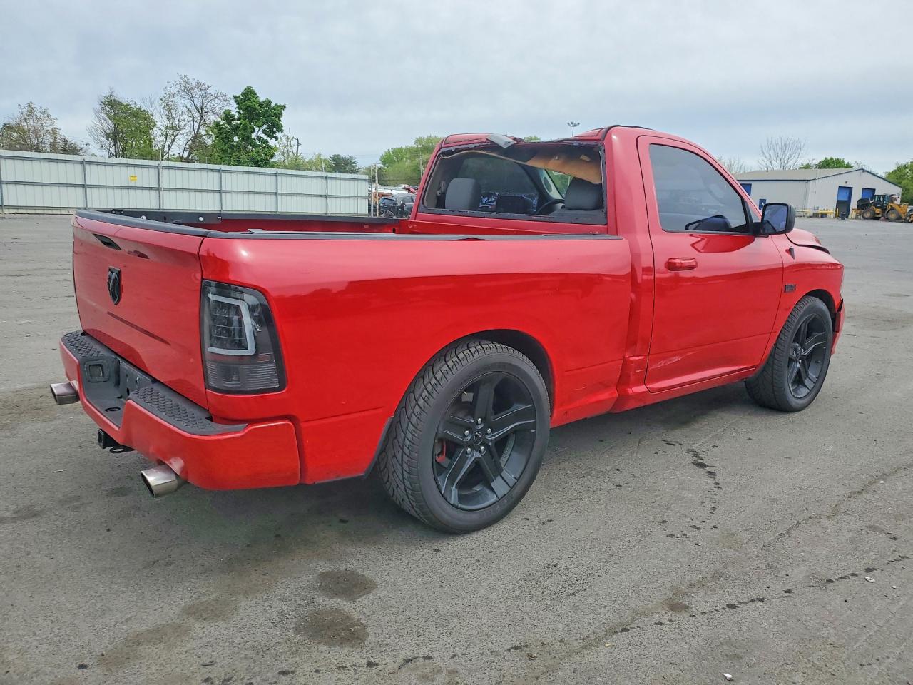 2015 Ram 1500 St Красный vin: 3C6JR6AT3FG525216