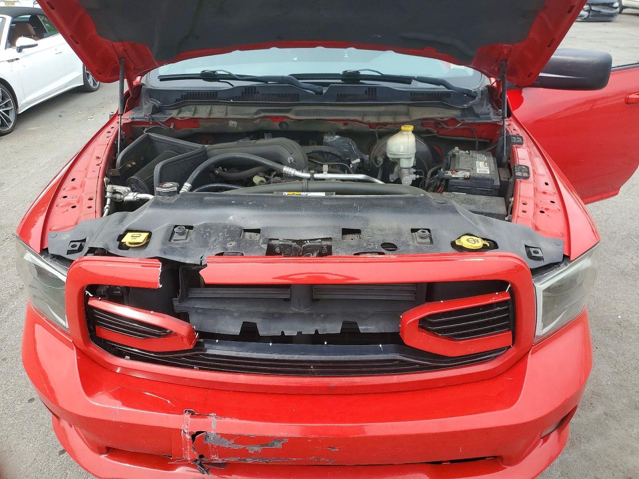 2015 Ram 1500 St Красный vin: 3C6JR6AT3FG525216