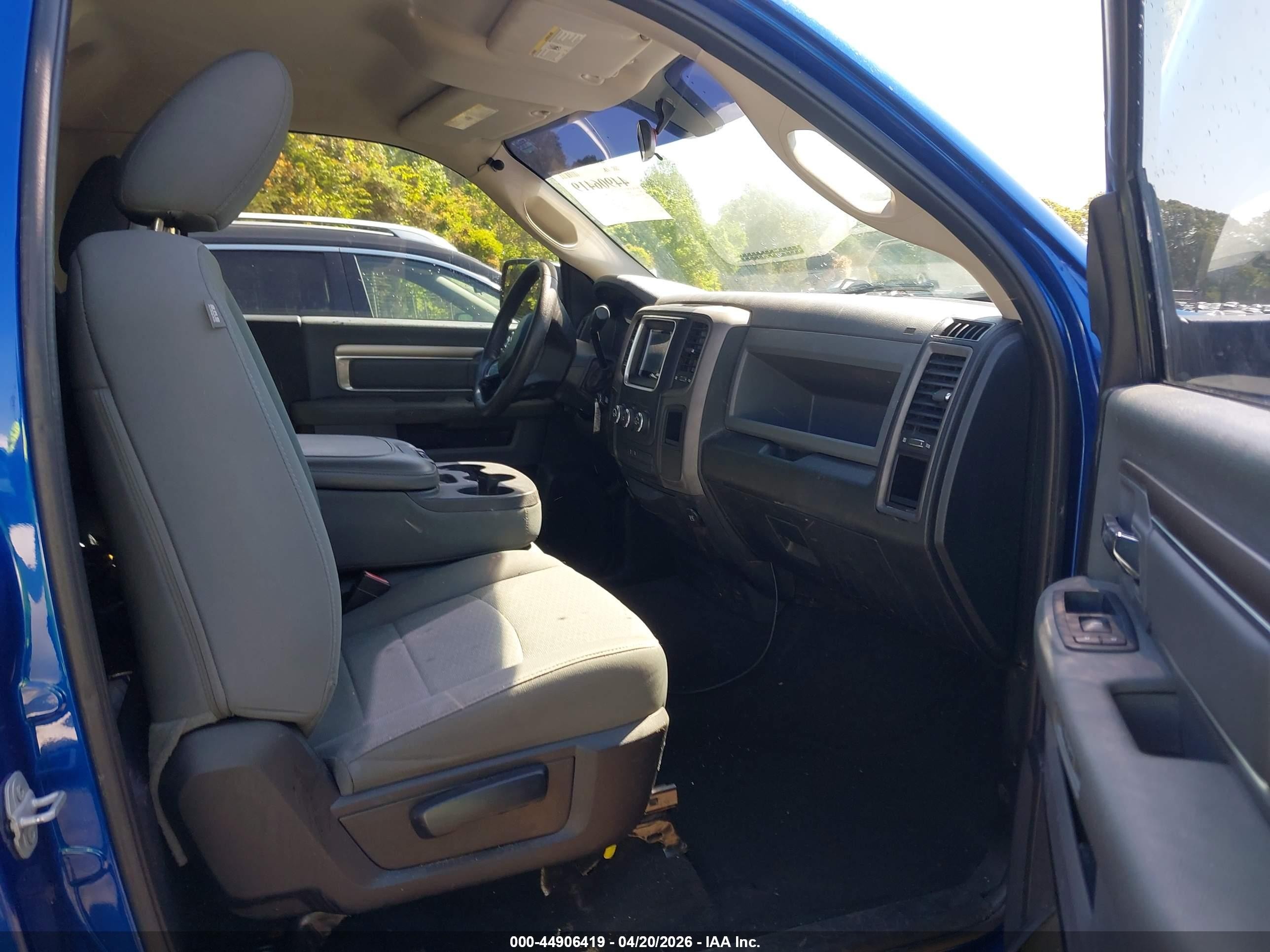 2015 Ram 1500 Tradesman Blue vin: 3C6JR6AT3FG559608