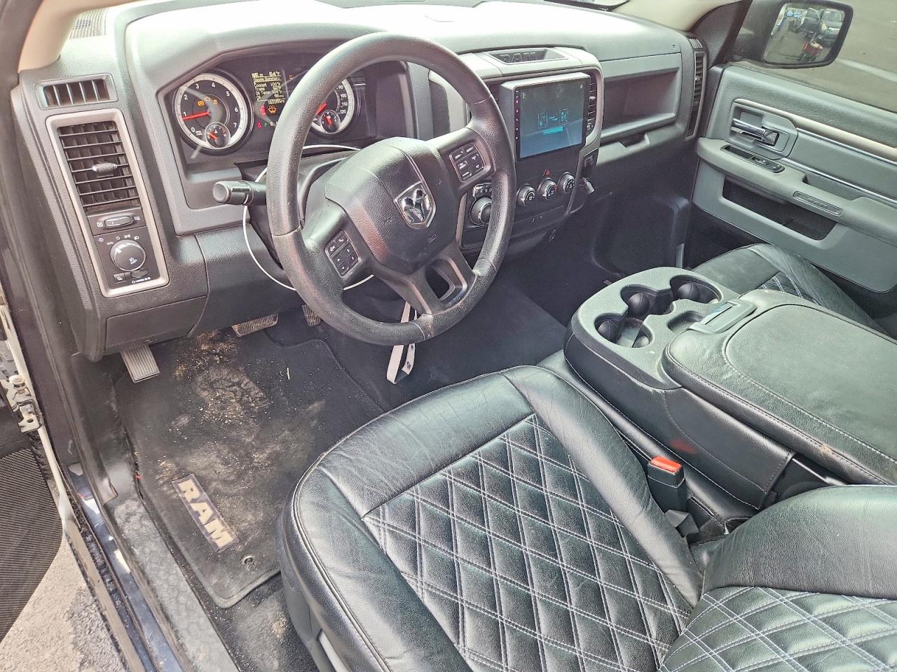 2015 Ram 1500 St Charcoal vin: 3C6JR6AT3FG612128