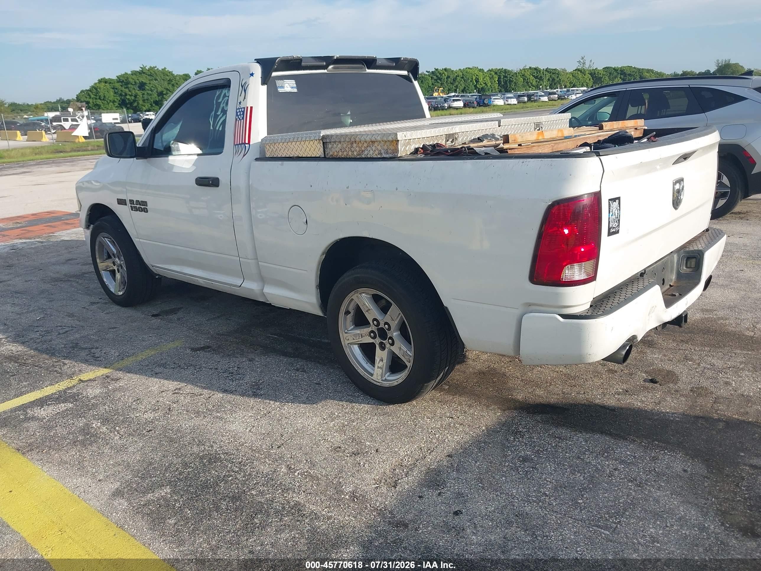 2013 Ram 1500 Express White vin: 3C6JR6AT5DG576519