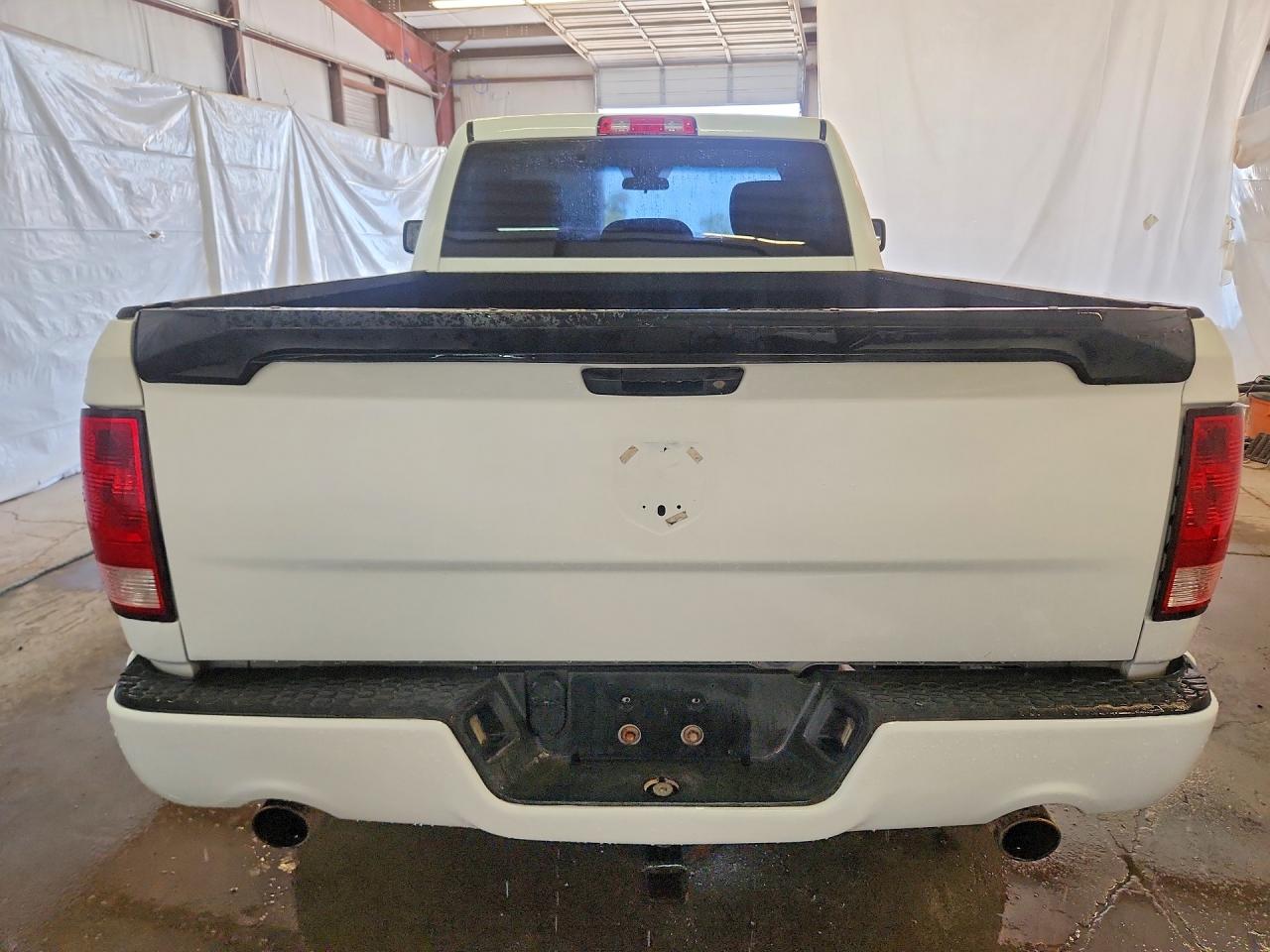 2013 Ram 1500 St White vin: 3C6JR6AT5DG583681