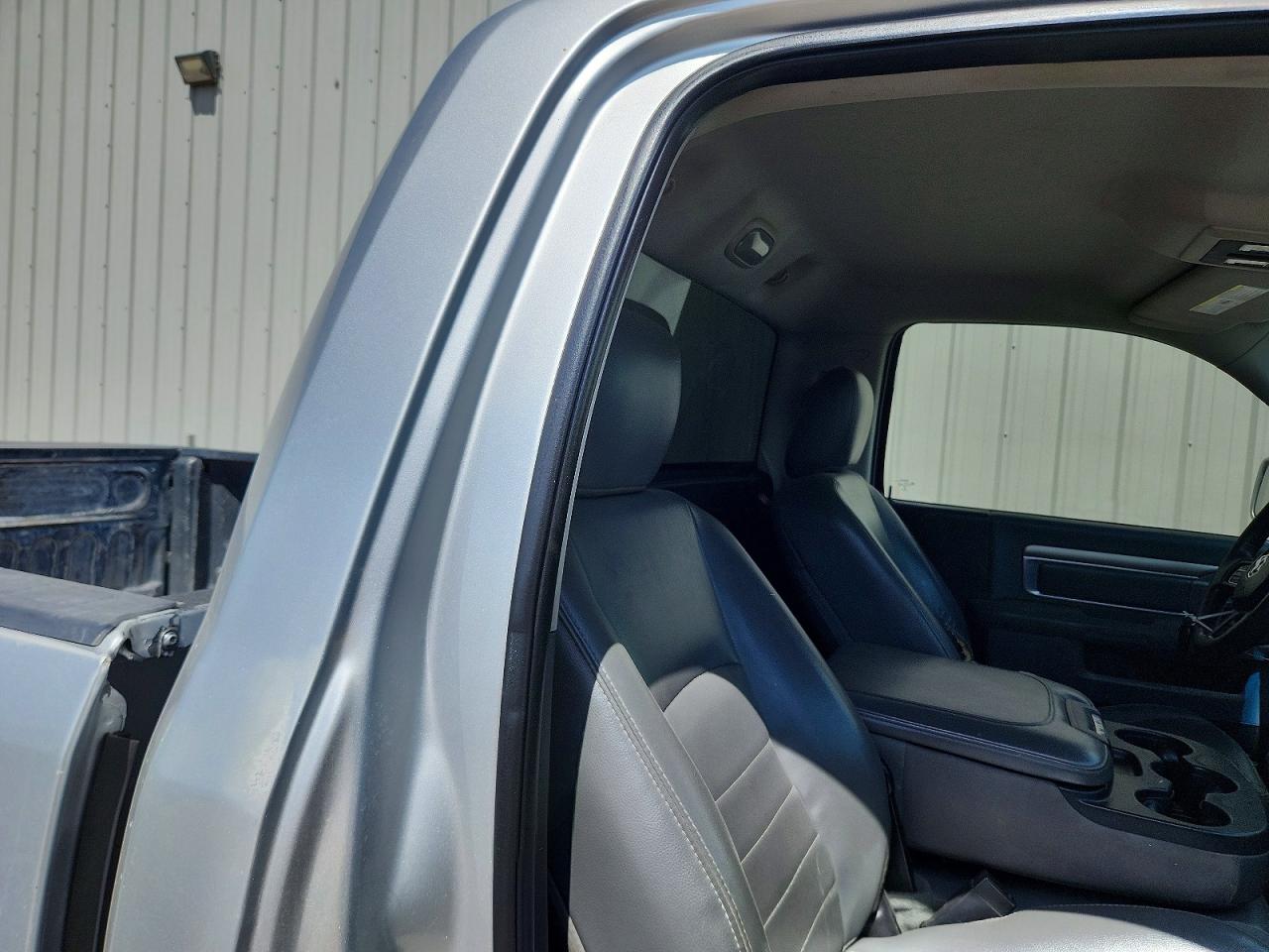 2014 Ram 1500 St Gray vin: 3C6JR6AT5EG104127