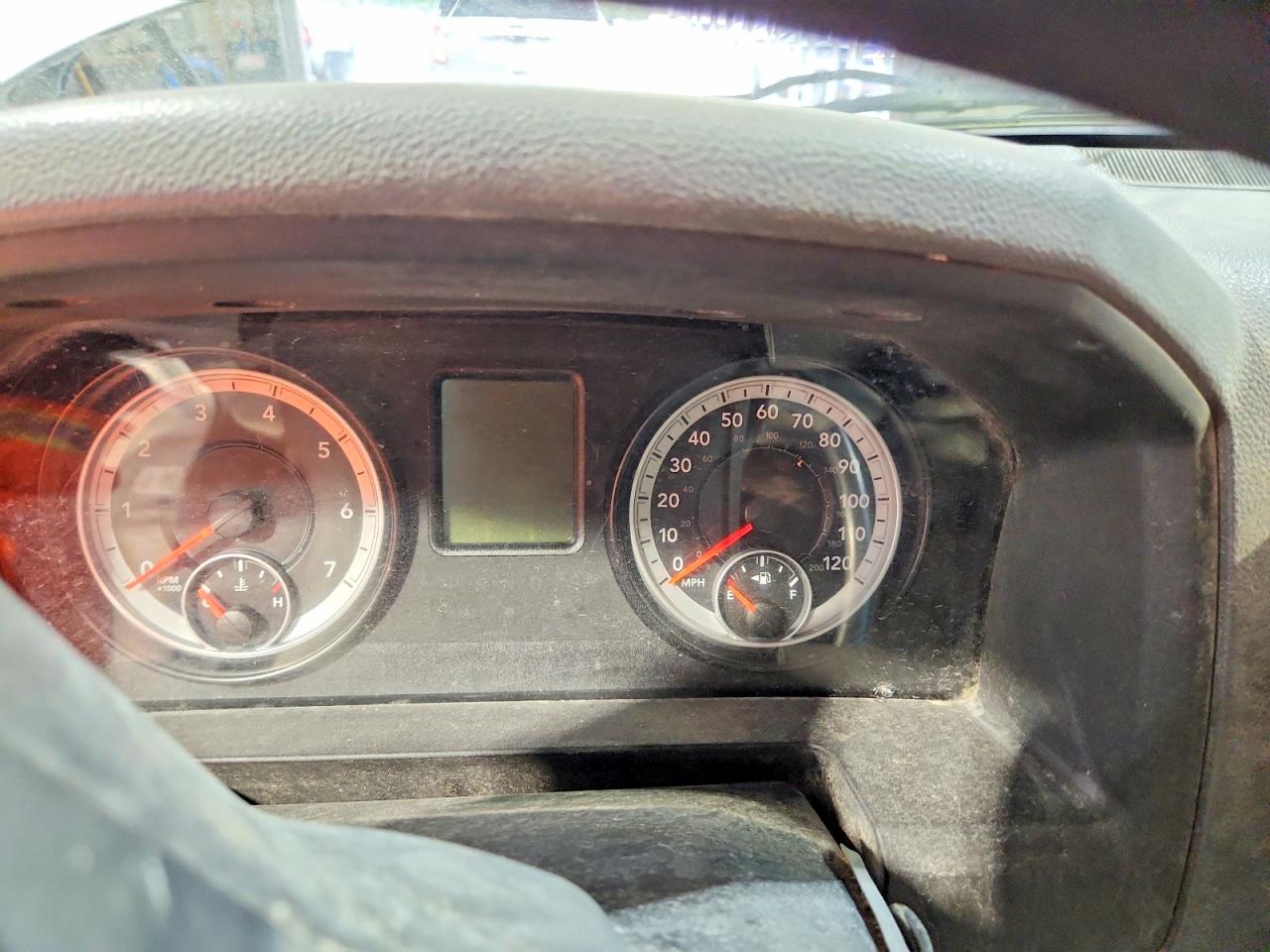 2014 Ram 1500 St Серебряный vin: 3C6JR6AT5EG104497