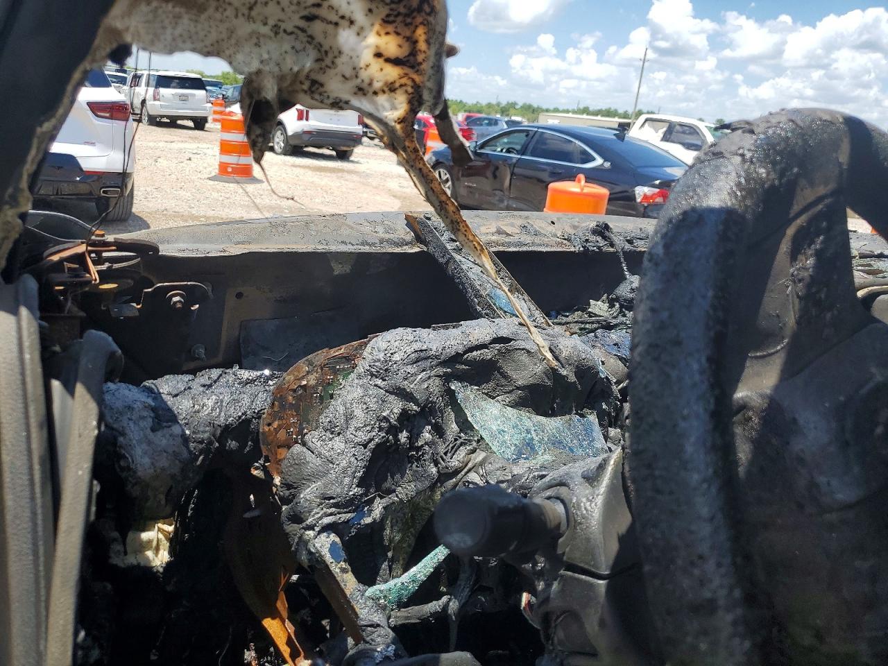 2013 Ram 1500 St Burn vin: 3C6JR6AT6DG509136