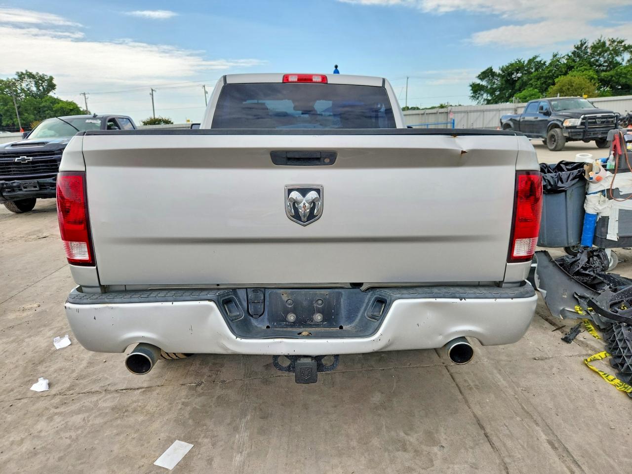2013 Ram 1500 St Silver vin: 3C6JR6AT6DG583625