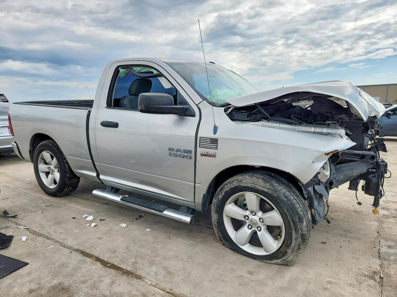 2013 Ram 1500 St Silver vin: 3C6JR6AT6DG583625