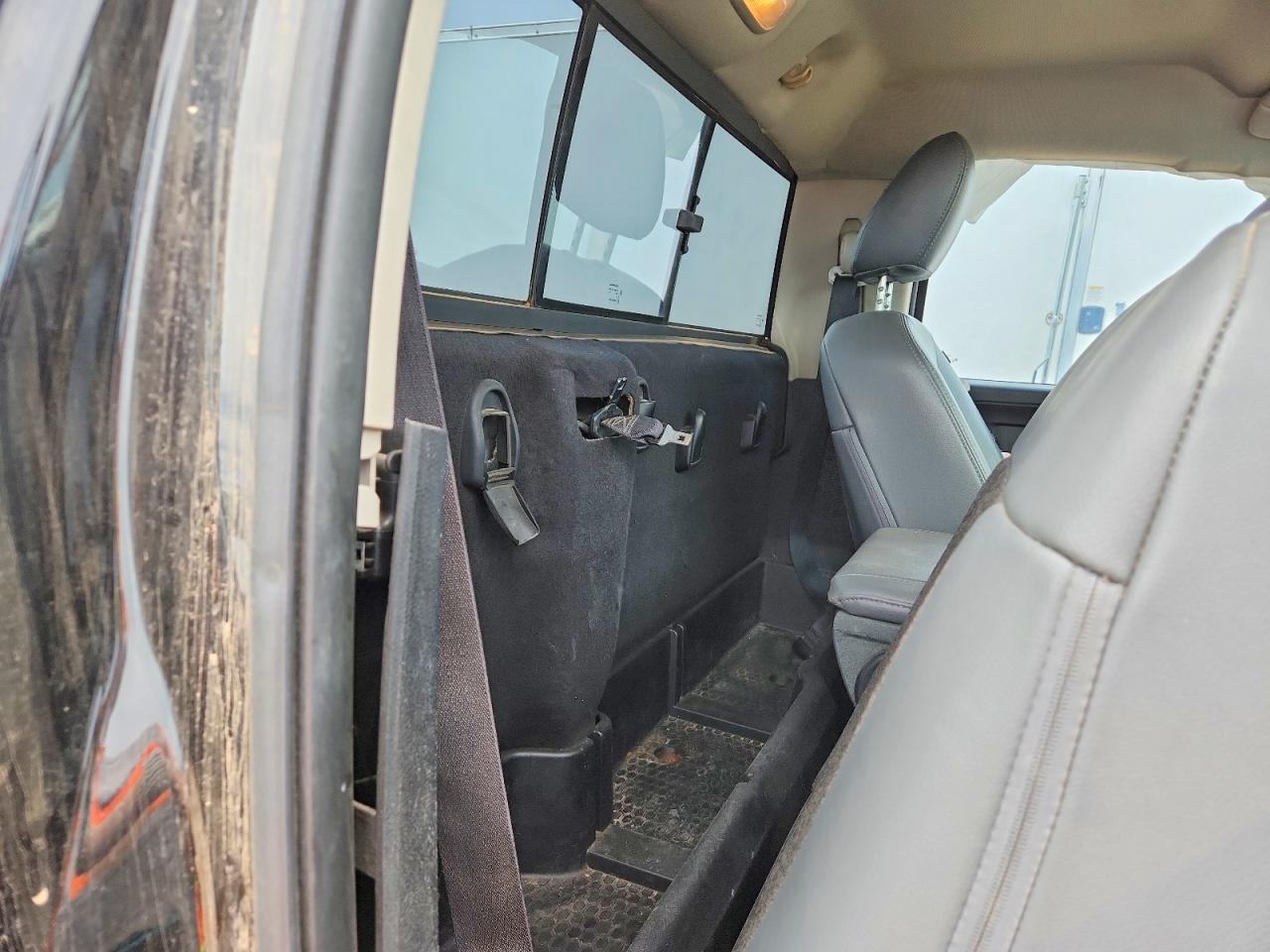 2014 Ram 1500 St Black vin: 3C6JR6AT7EG158562