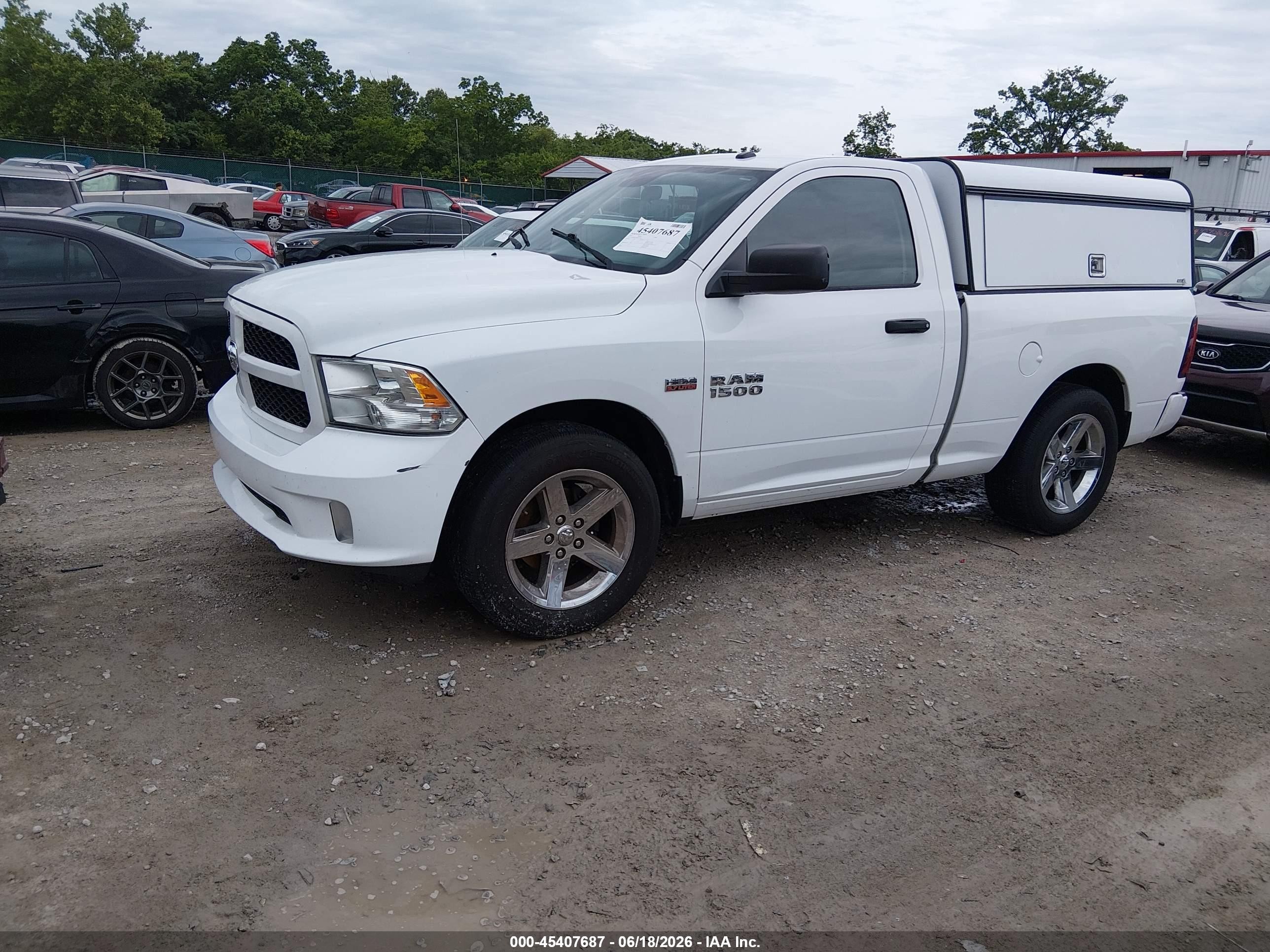 2013 Ram 1500 Express White vin: 3C6JR6AT8DG572531