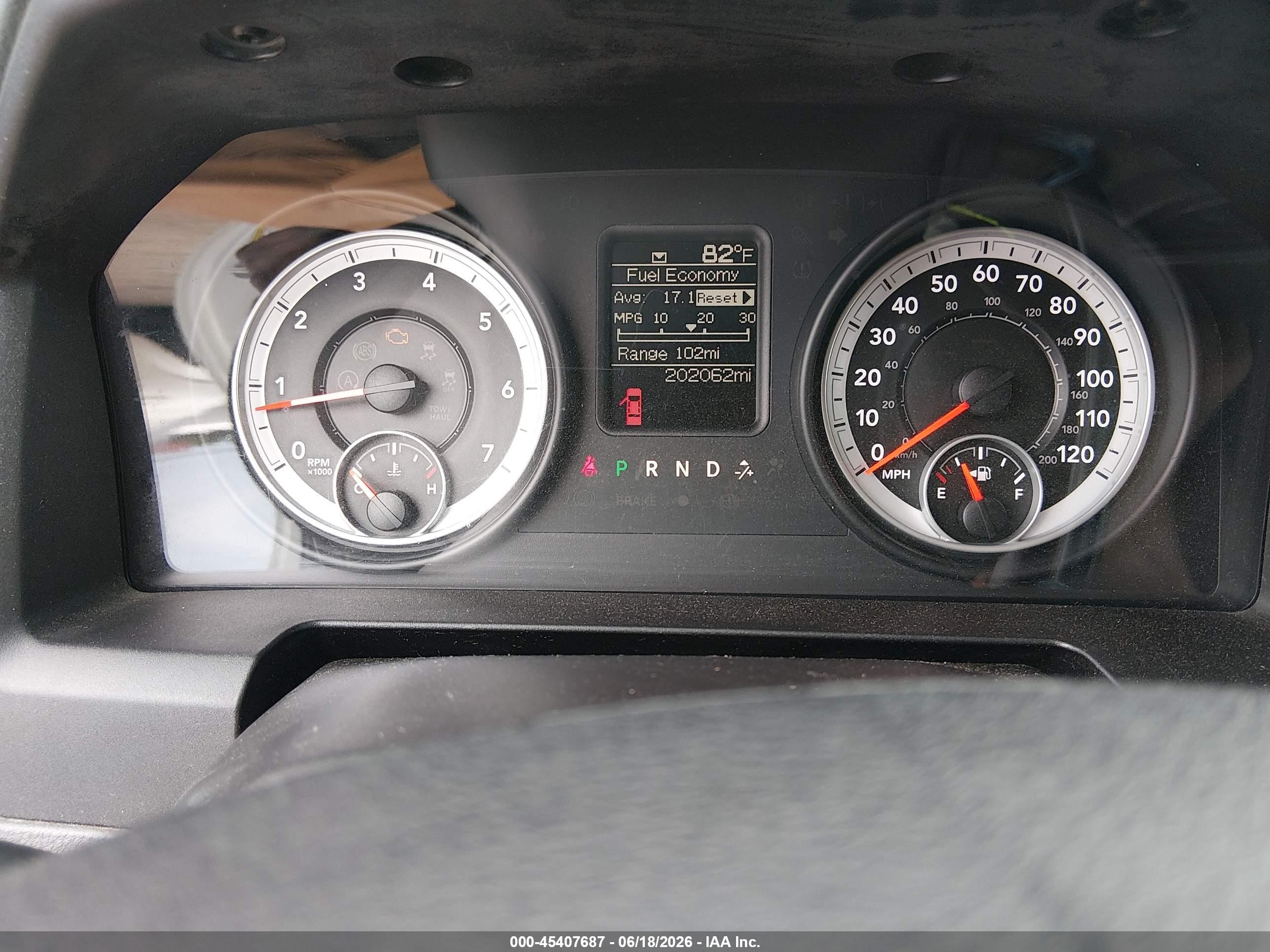 2013 Ram 1500 Express White vin: 3C6JR6AT8DG572531