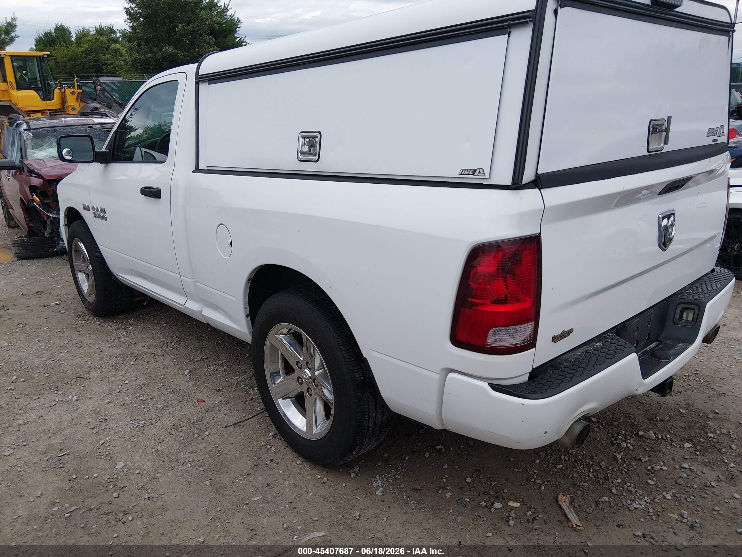 2013 Ram 1500 Express White vin: 3C6JR6AT8DG572531