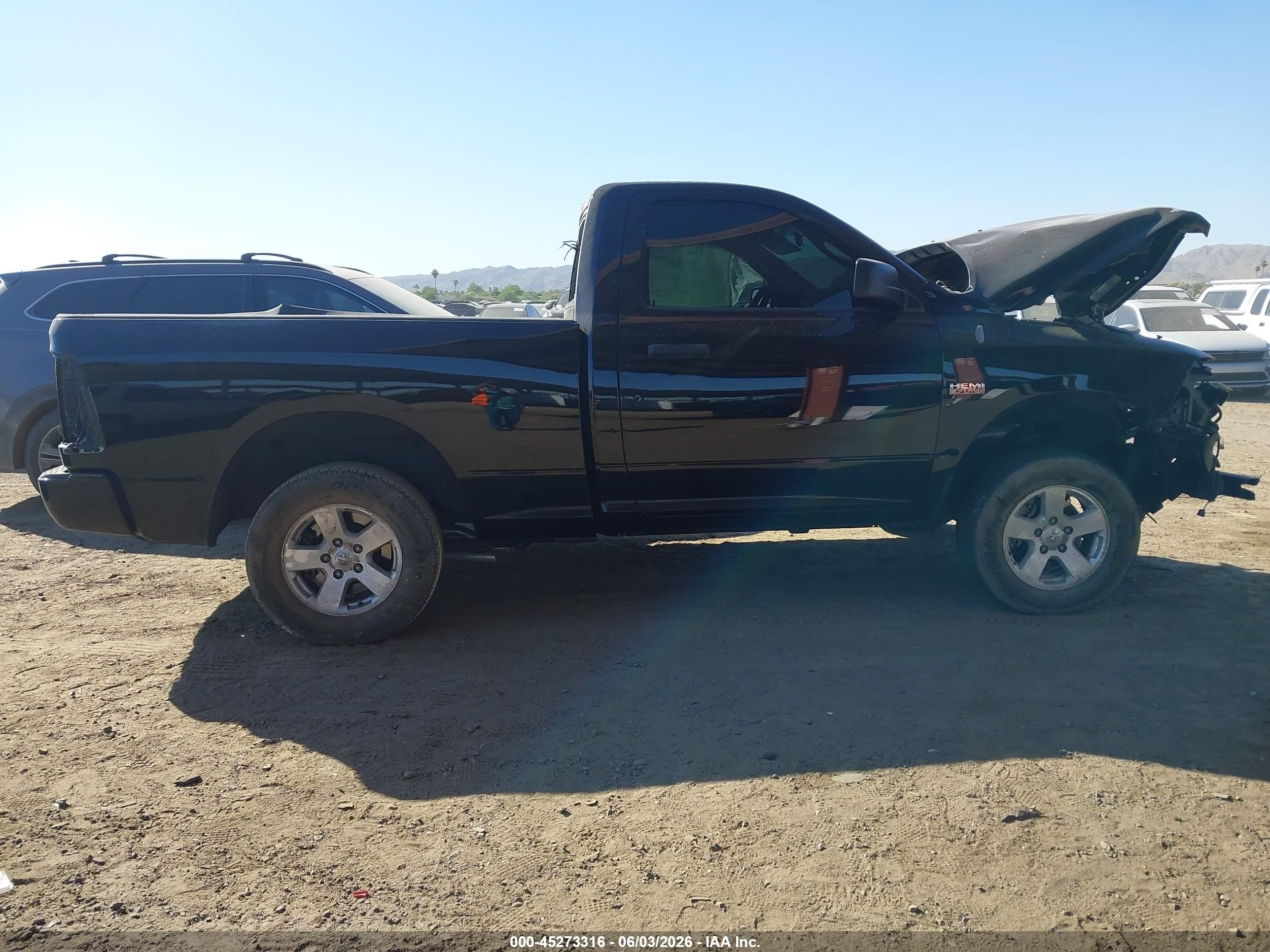 2013 Ram 1500 Express Черный vin: 3C6JR6AT8DG596392
