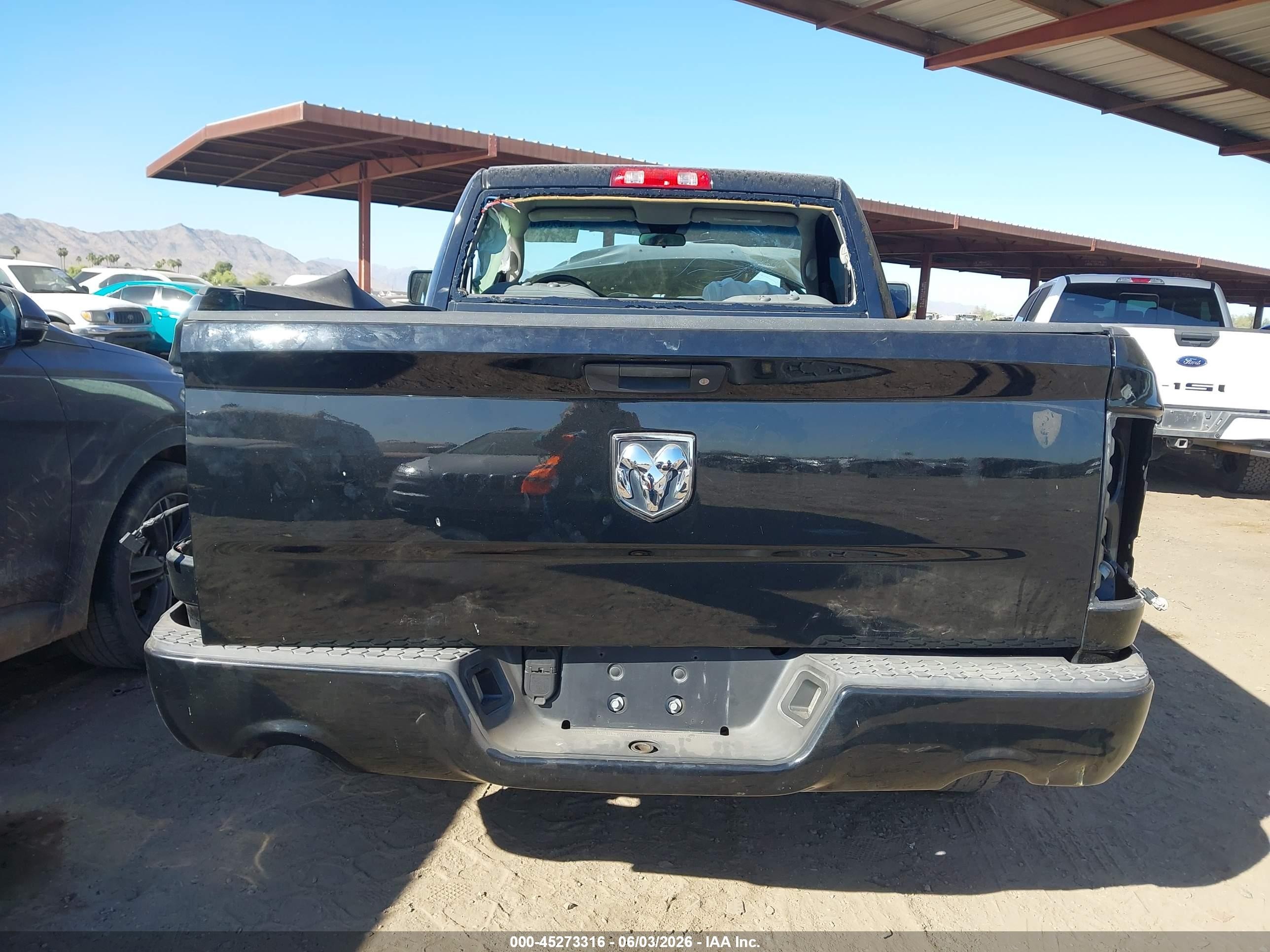 2013 Ram 1500 Express Черный vin: 3C6JR6AT8DG596392