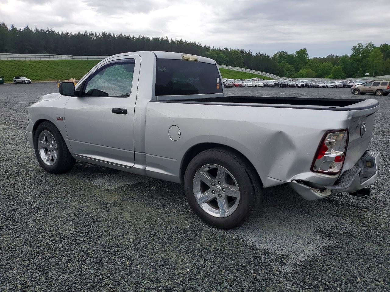 2014 Ram 1500 St Silver vin: 3C6JR6AT8EG277897
