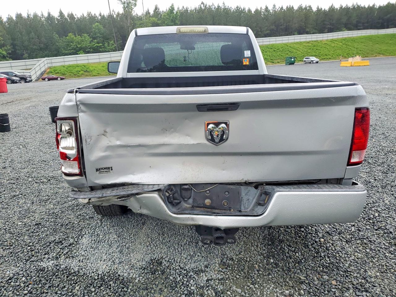 2014 Ram 1500 St Silver vin: 3C6JR6AT8EG277897