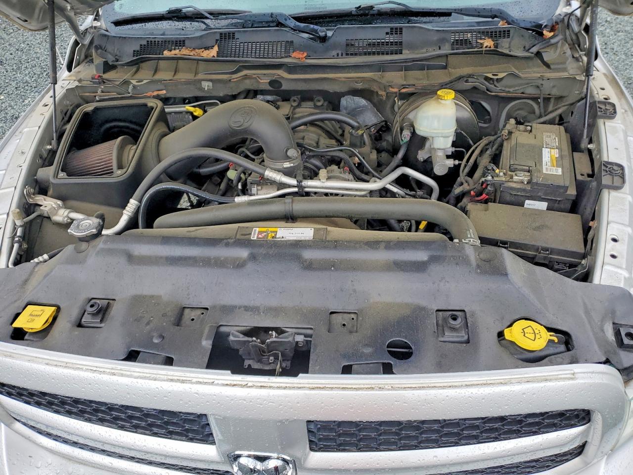 2014 Ram 1500 St Silver vin: 3C6JR6AT8EG277897