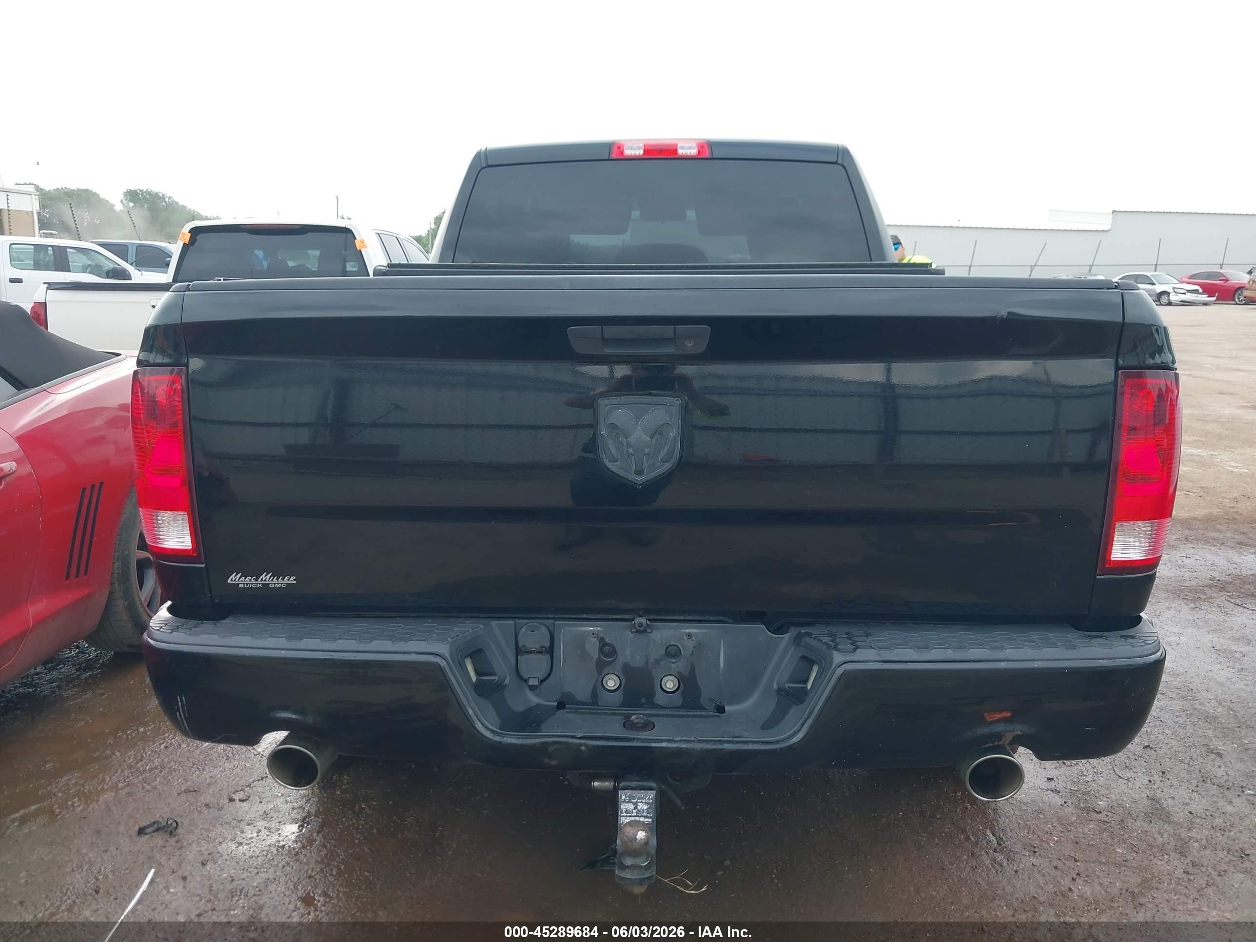 2014 Ram 1500 Express Черный vin: 3C6JR6AT9EG262664