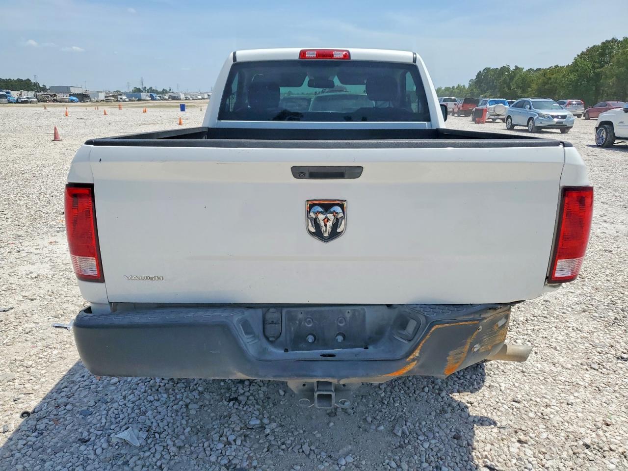 2019 Ram 1500 Classic Tradesman Белый vin: 3C6JR6ATXKG659943