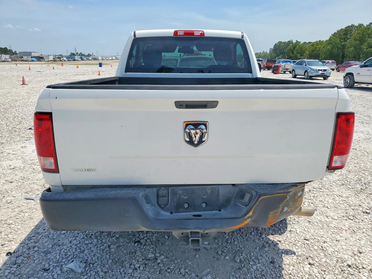 2019 Ram 1500 Classic Tradesman Белый vin: 3C6JR6ATXKG659943