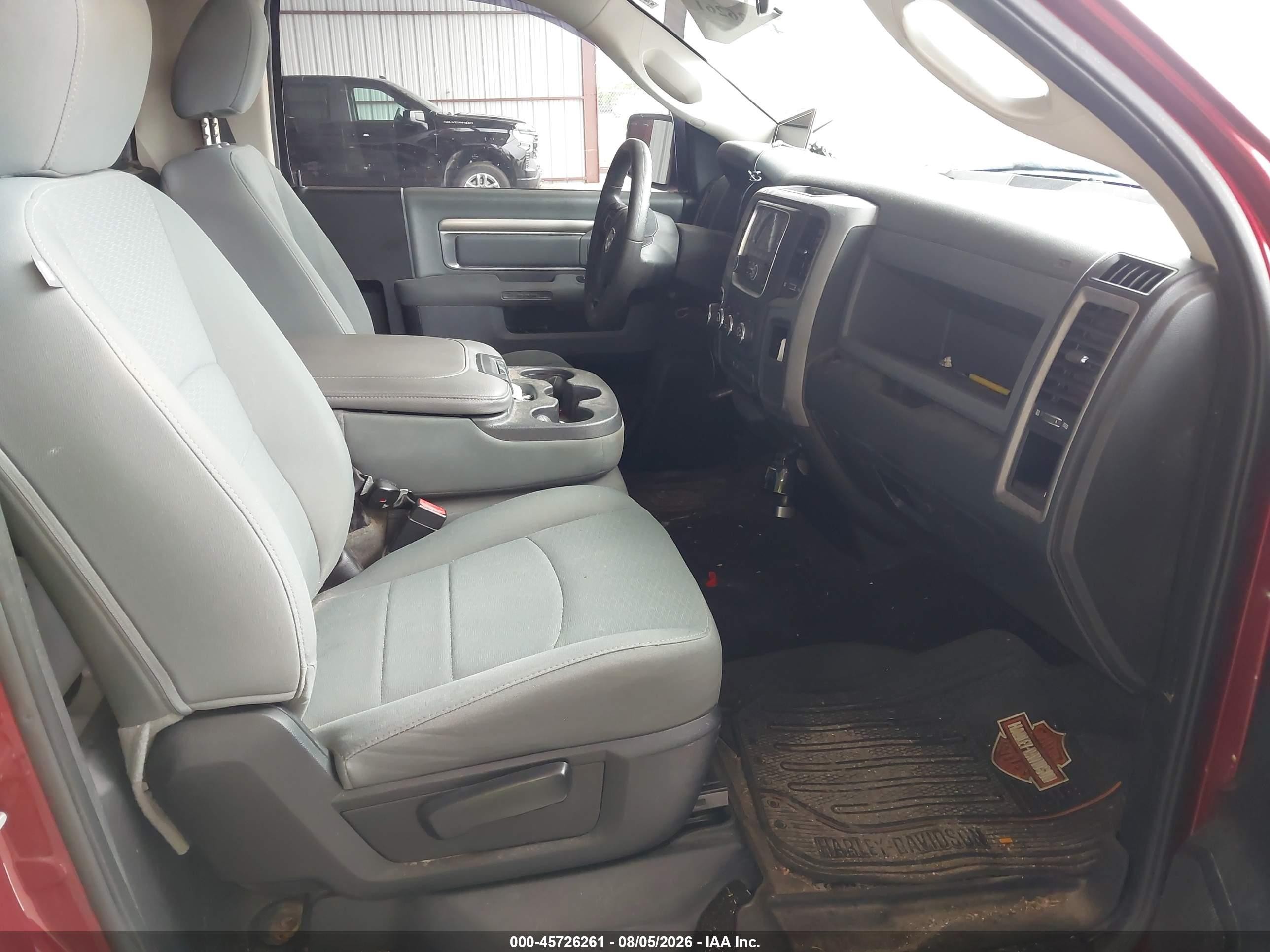 2015 Ram 1500 Tradesman Красный vin: 3C6JR6DG0FG675721