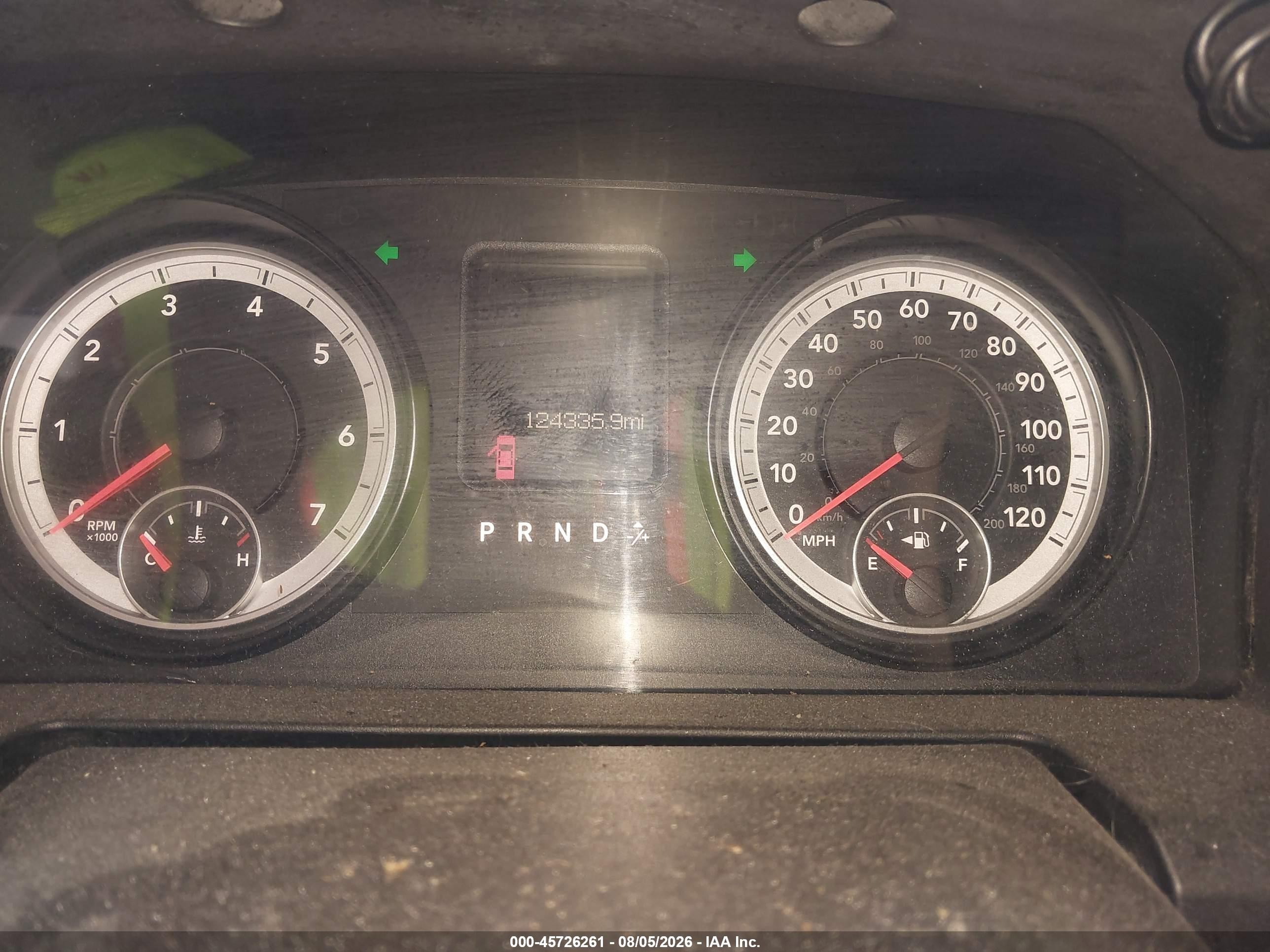 2015 Ram 1500 Tradesman Красный vin: 3C6JR6DG0FG675721