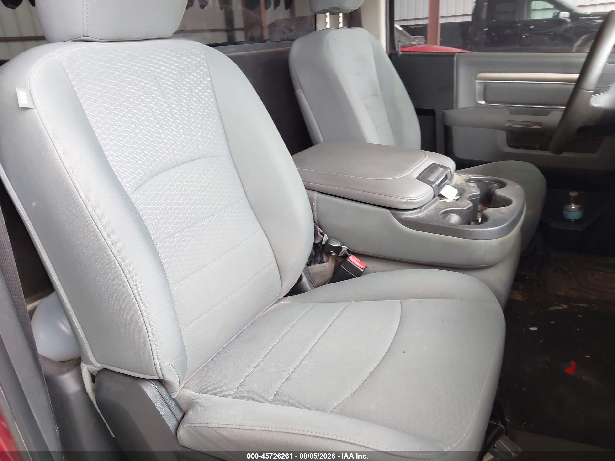 2015 Ram 1500 Tradesman Красный vin: 3C6JR6DG0FG675721