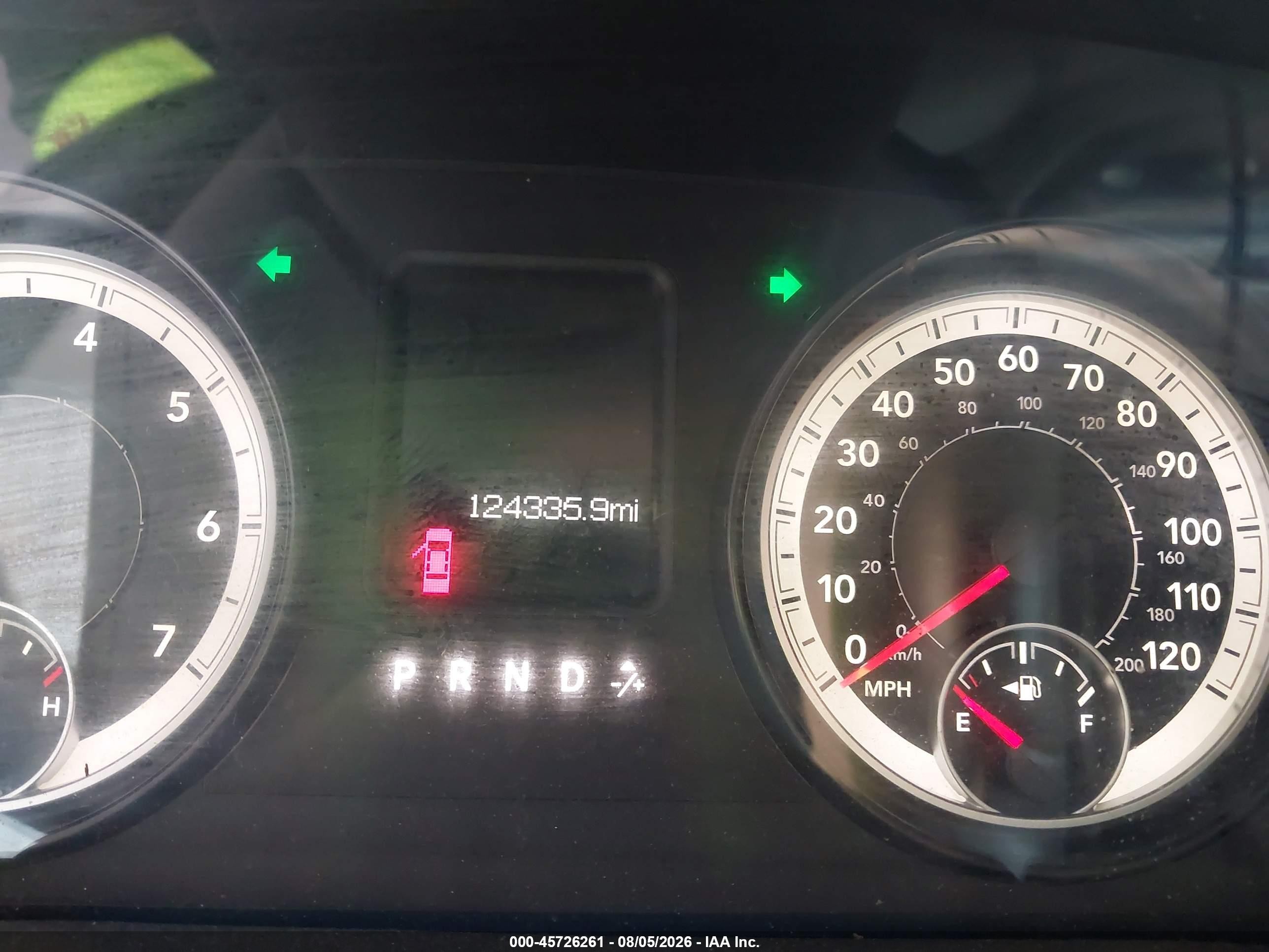 2015 Ram 1500 Tradesman Красный vin: 3C6JR6DG0FG675721