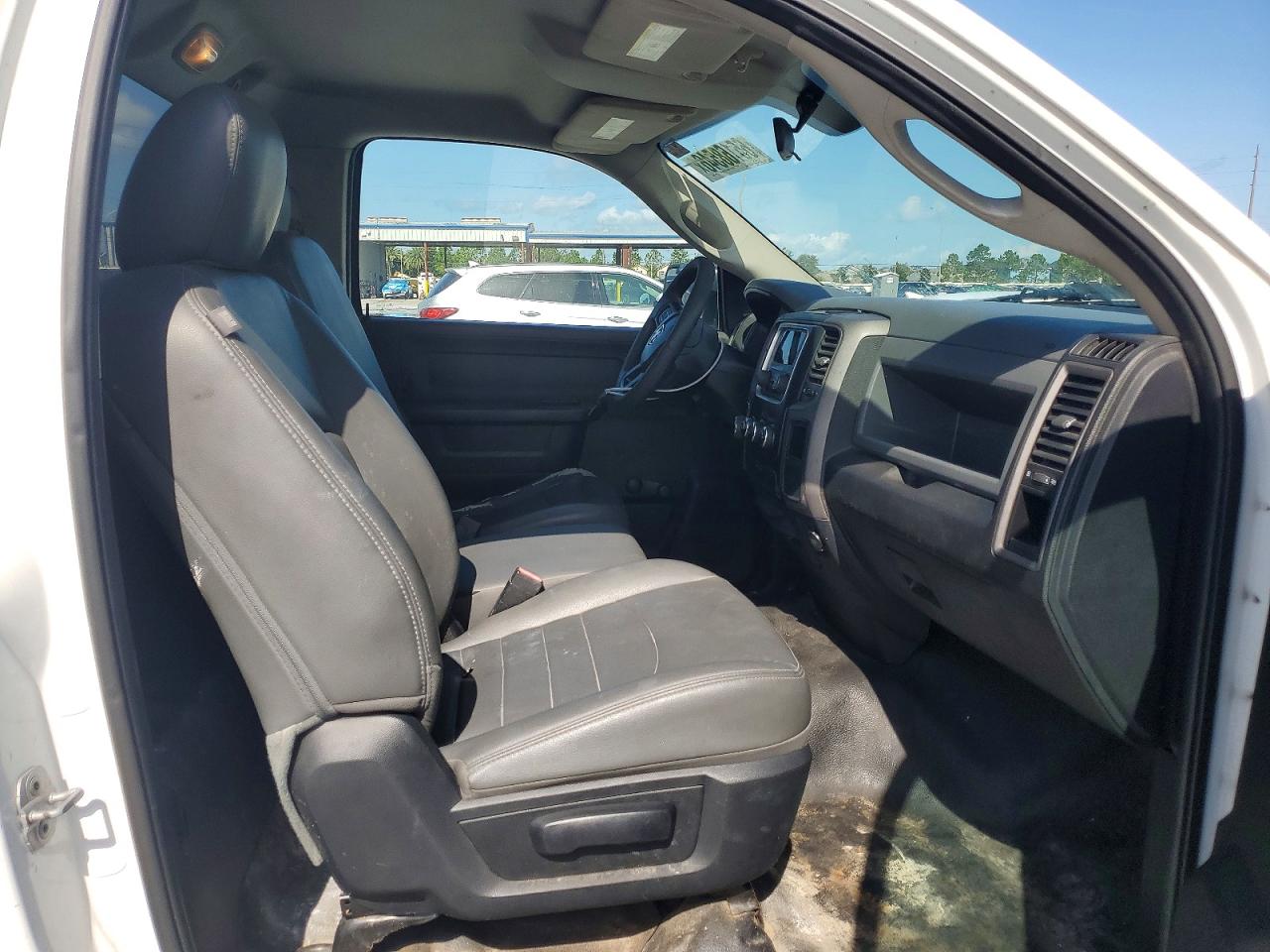2014 Ram 1500 St White vin: 3C6JR6DG3EG294816