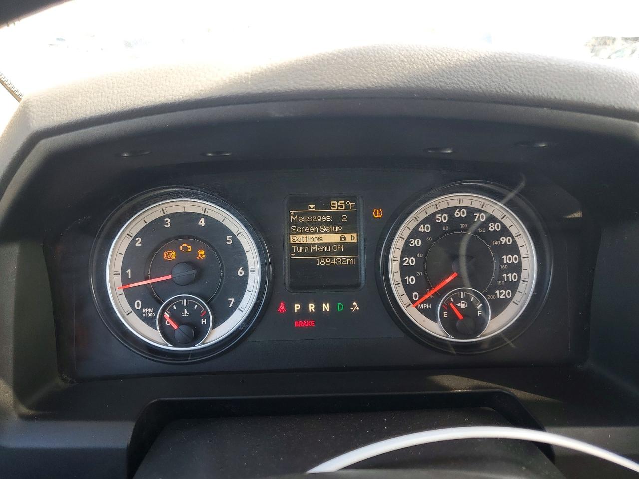 2014 Ram 1500 St White vin: 3C6JR6DG3EG294816