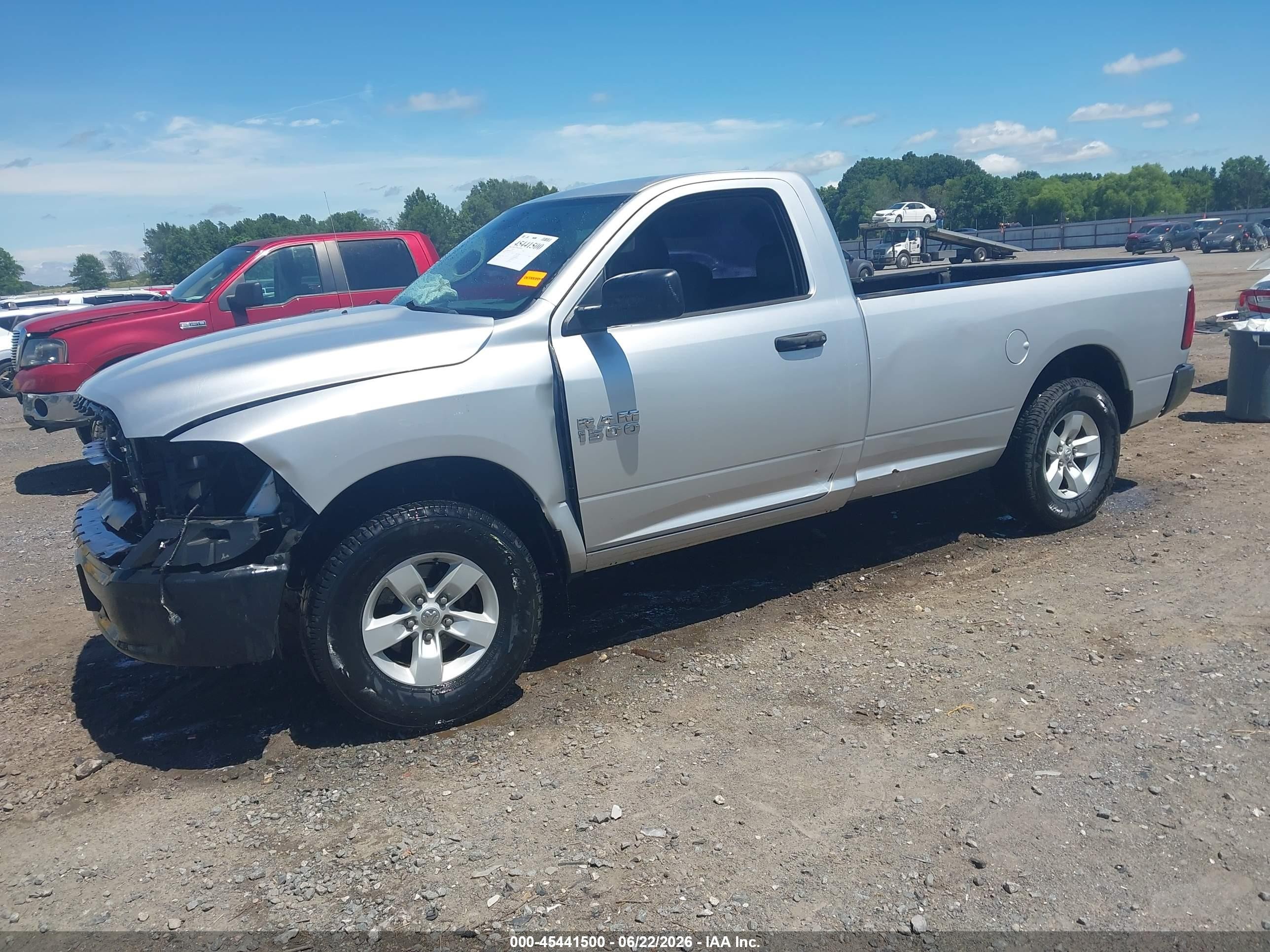 2015 Ram 1500 Tradesman Silver vin: 3C6JR6DG4FG517396