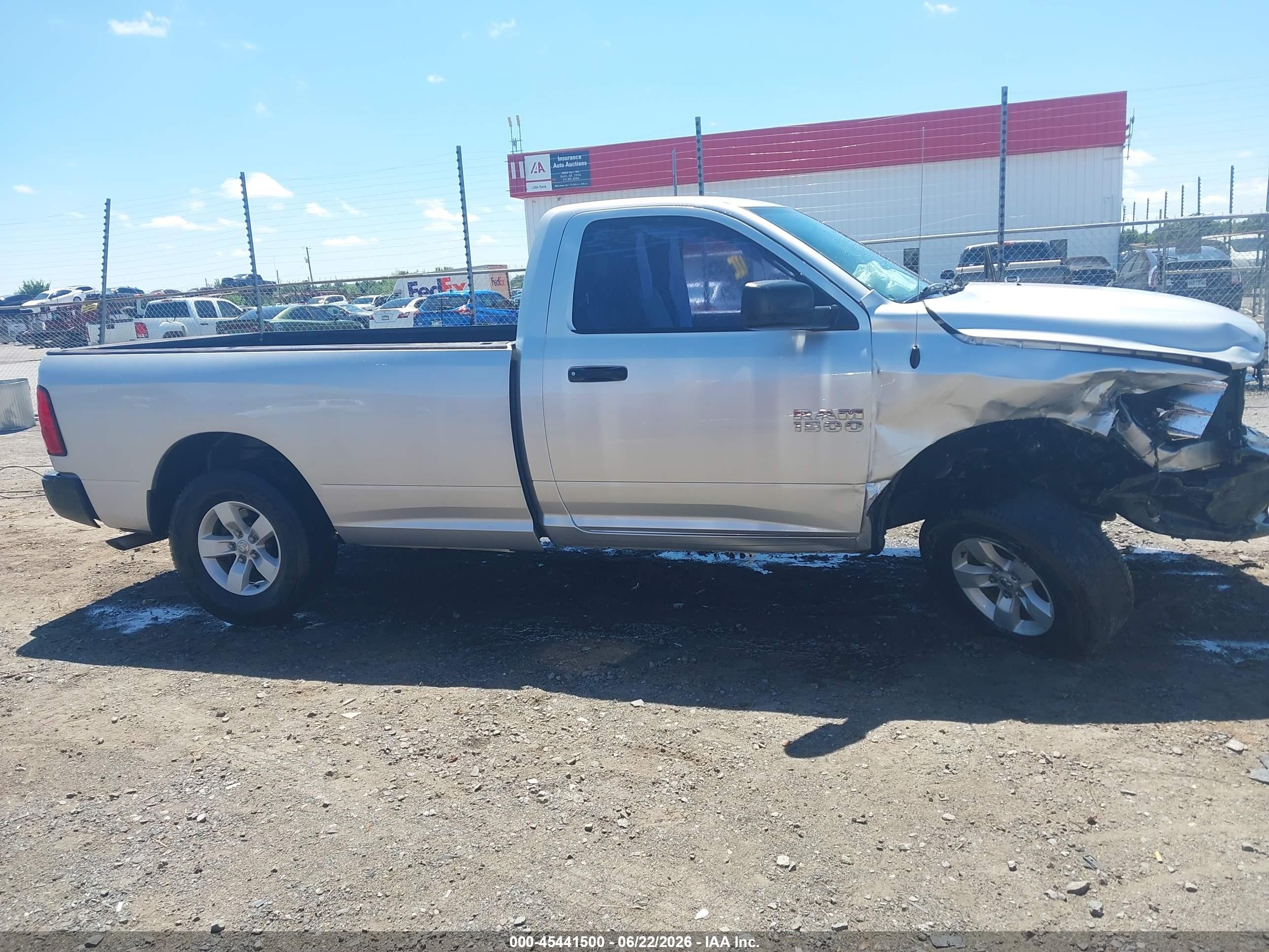 2015 Ram 1500 Tradesman Silver vin: 3C6JR6DG4FG517396