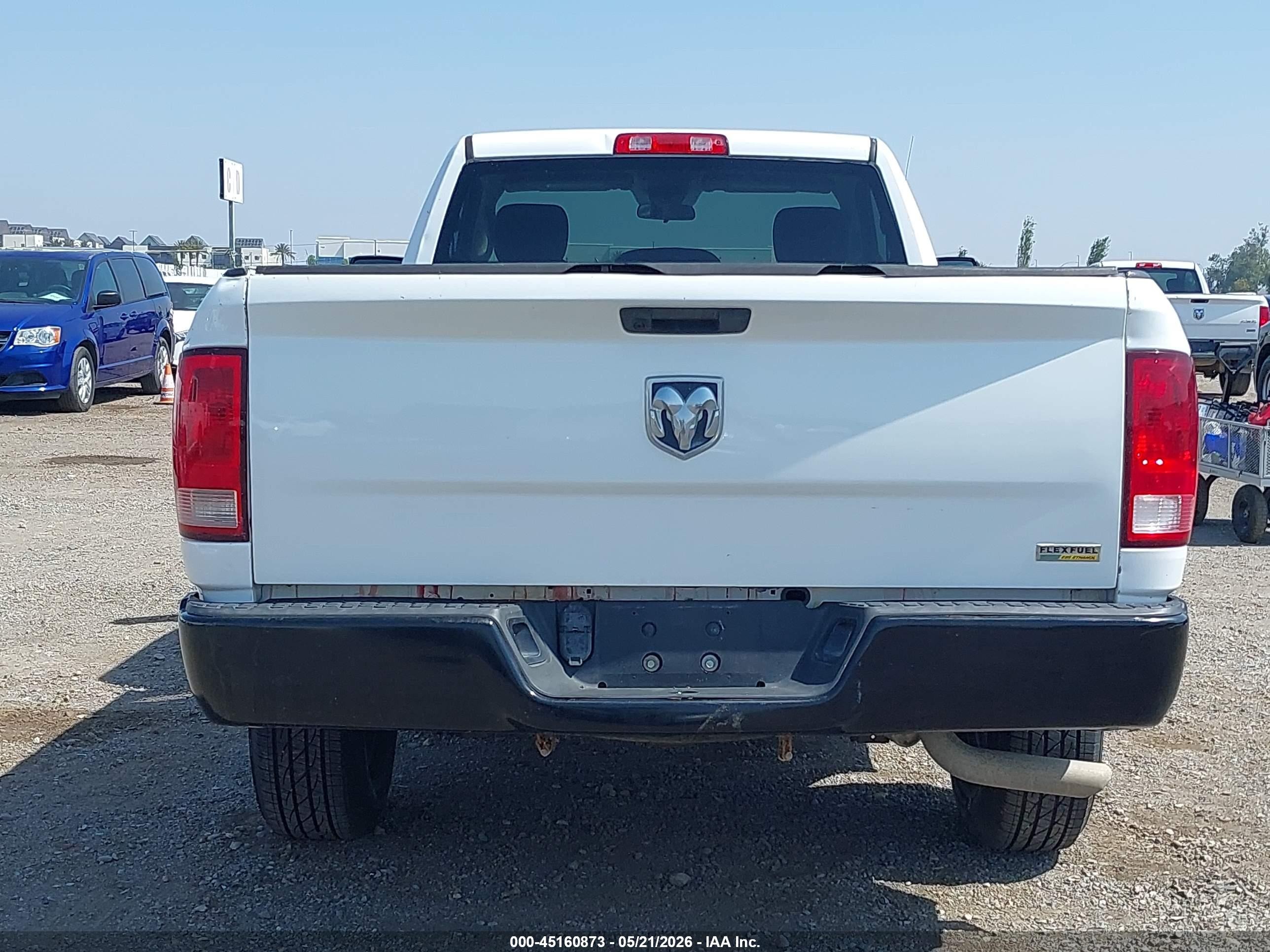 2019 Ram 1500 Classic Tradesman  4x2 8' Box White vin: 3C6JR6DG4KG503881