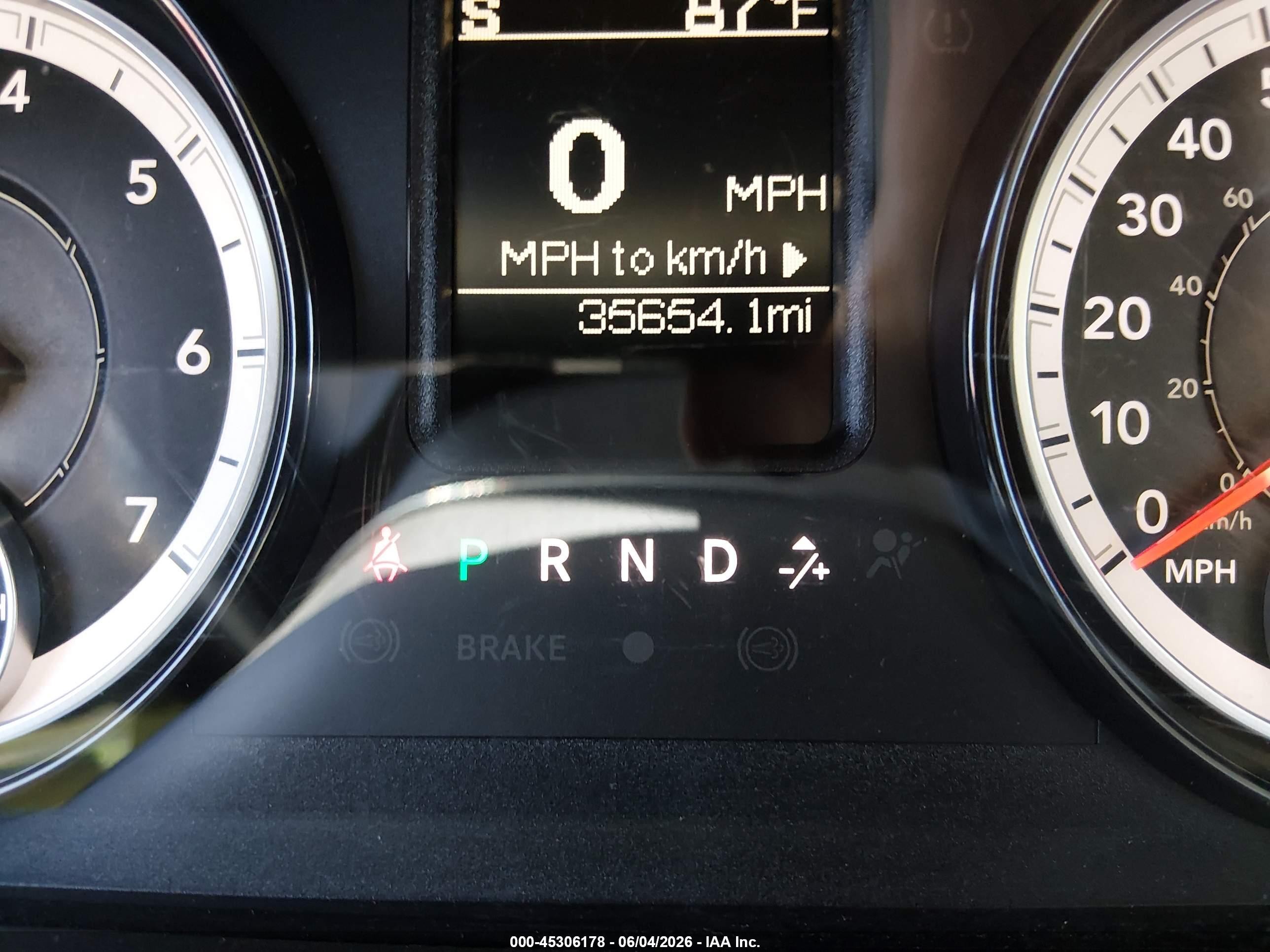 2019 Ram 1500 Classic Tradesman  4x2 8' Box White vin: 3C6JR6DG4KG569427