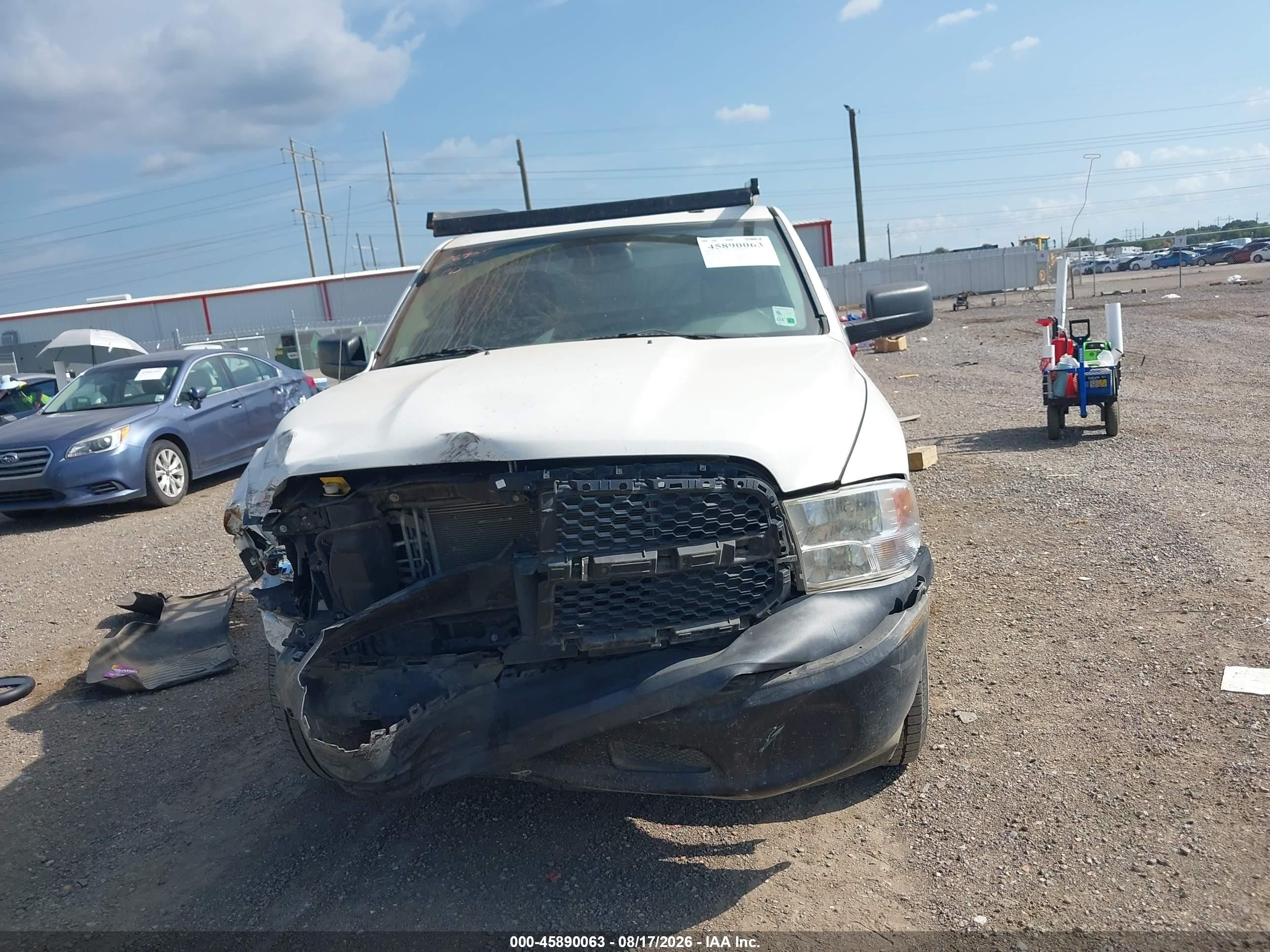 2014 Ram 1500 Tradesman Белый vin: 3C6JR6DG7EG185033