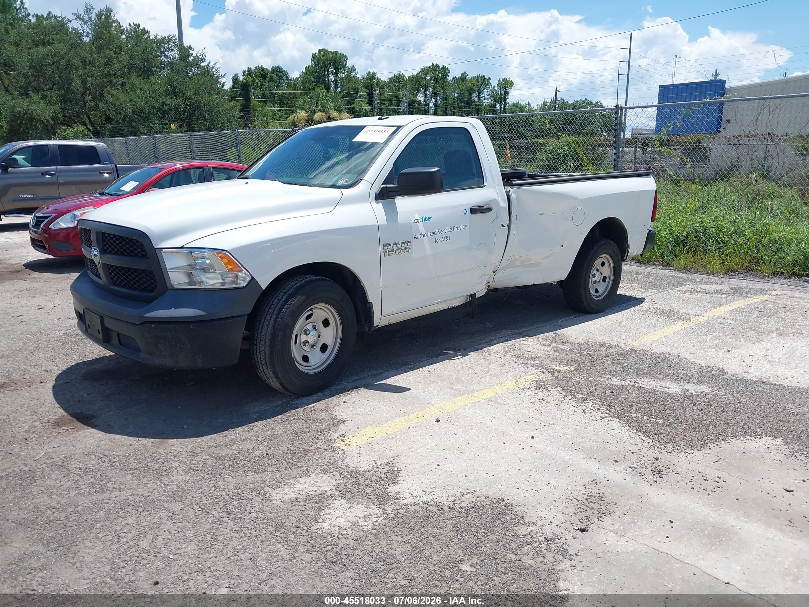 2014 Ram 1500 Tradesman White vin: 3C6JR6DG7EG278070