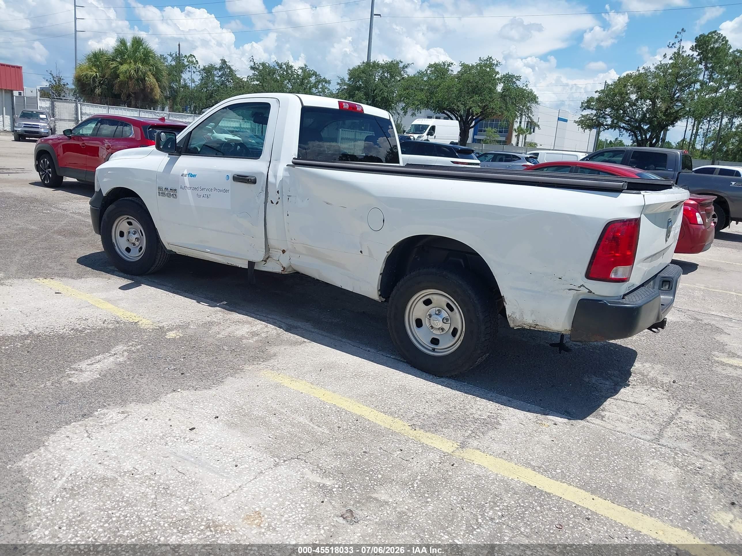 2014 Ram 1500 Tradesman White vin: 3C6JR6DG7EG278070