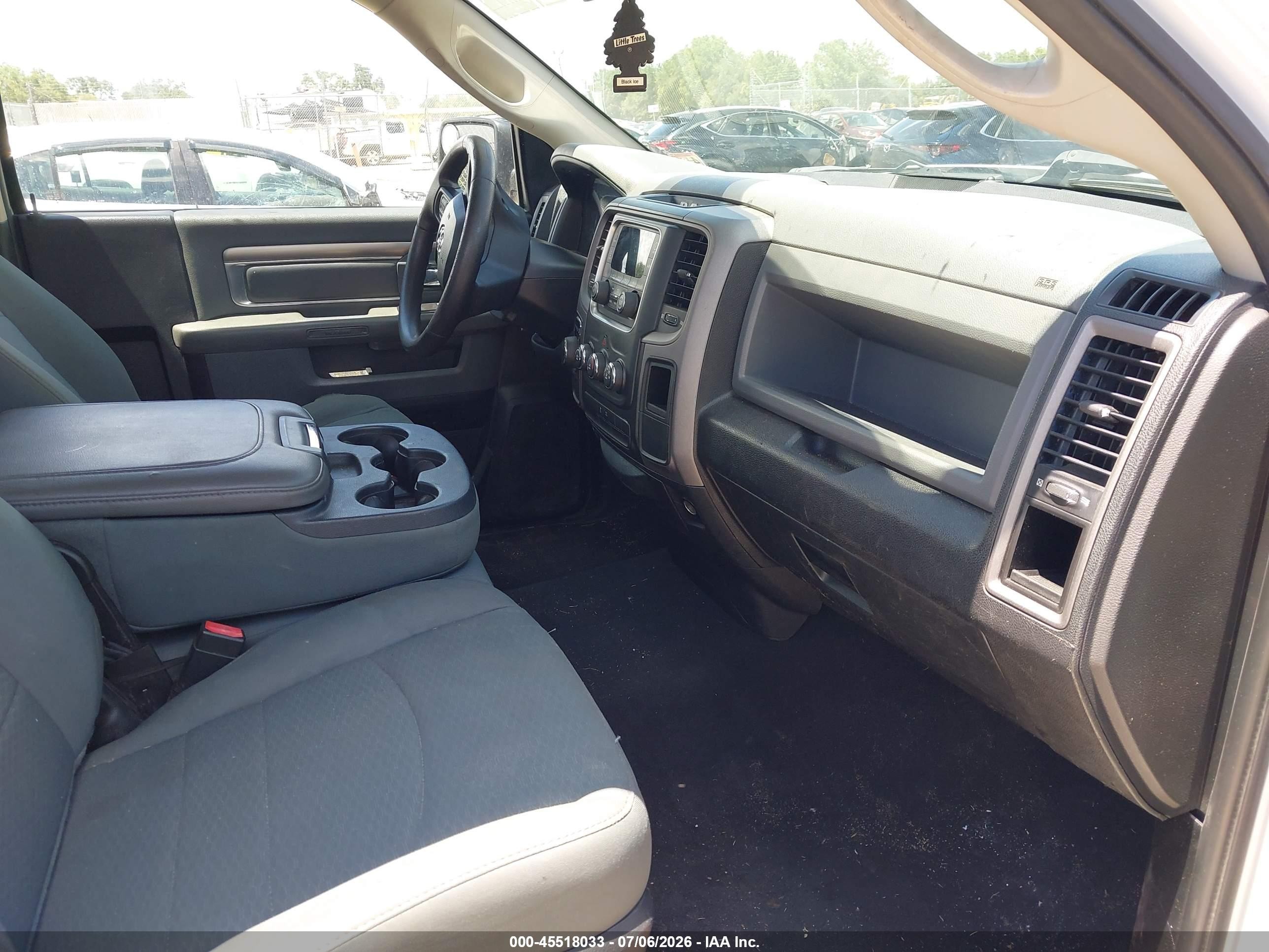 2014 Ram 1500 Tradesman White vin: 3C6JR6DG7EG278070