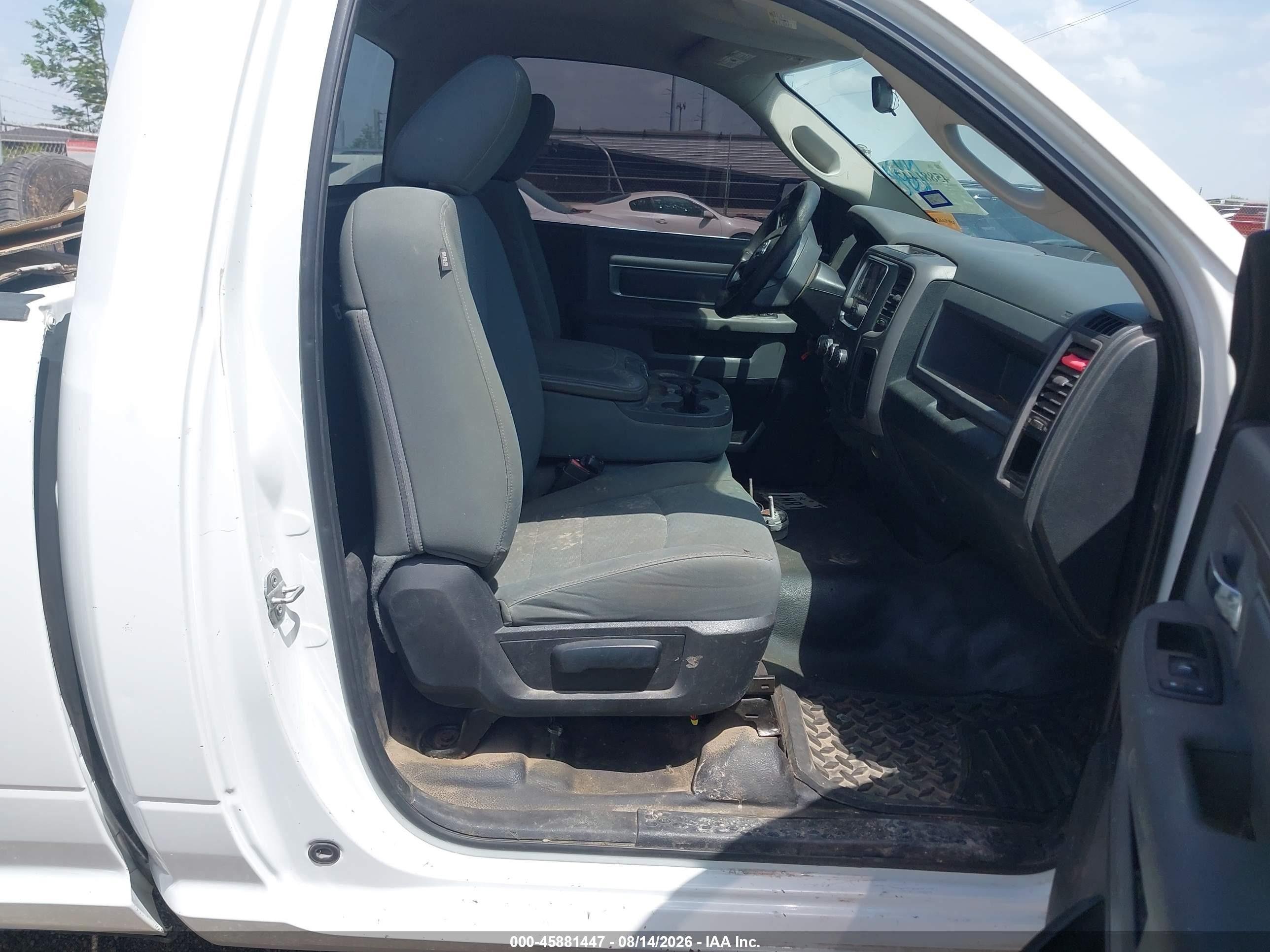 2014 Ram 1500 Tradesman White vin: 3C6JR6DG8EG178558