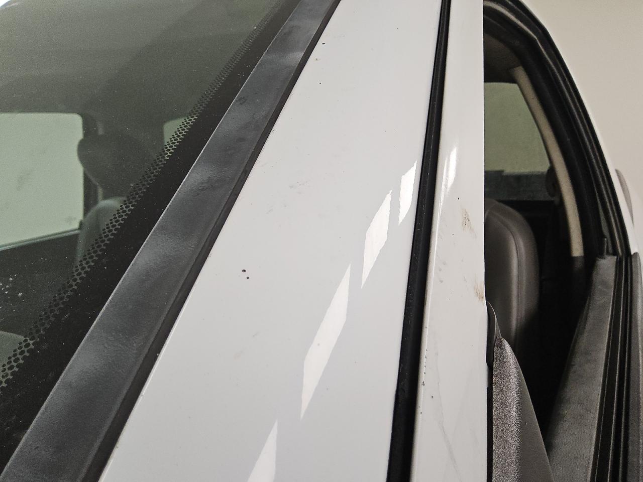 2015 Ram 1500 St White vin: 3C6JR6DG9FG584768 Damage: Left Drip Rail, Chipped, 2
