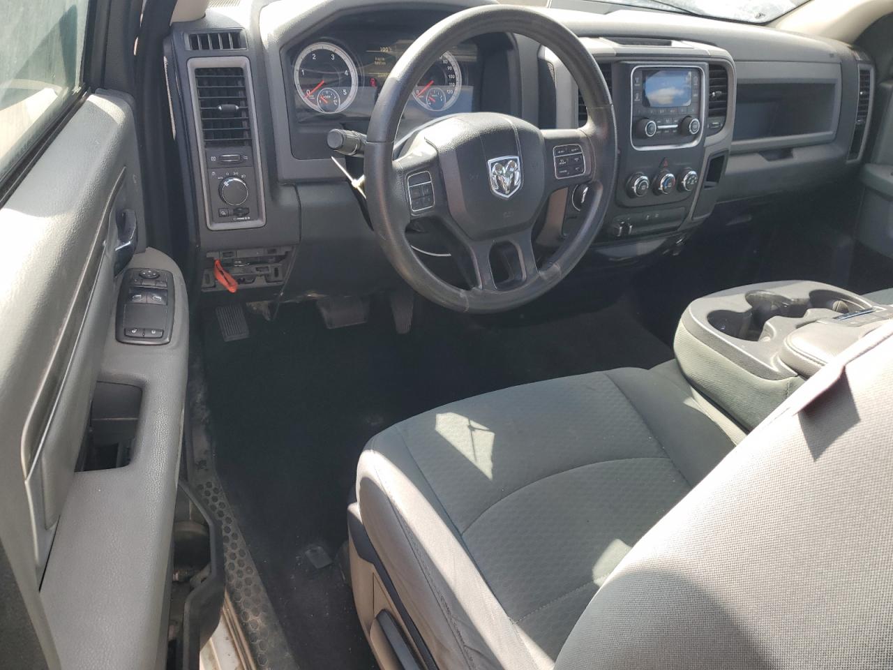2015 Ram 1500 St White vin: 3C6JR6DM7FG539981