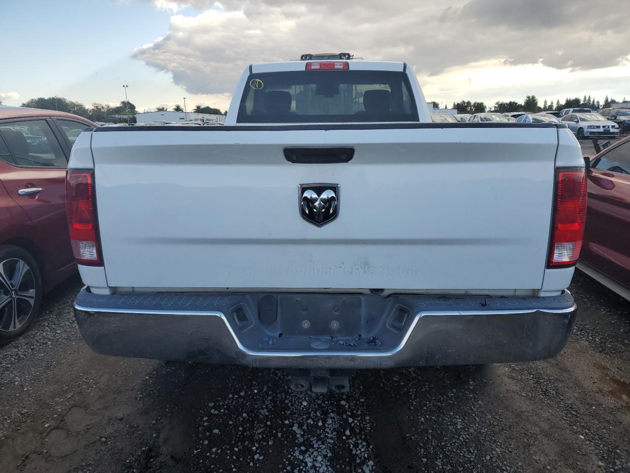 2015 Ram 1500 St White vin: 3C6JR6DM7FG539981