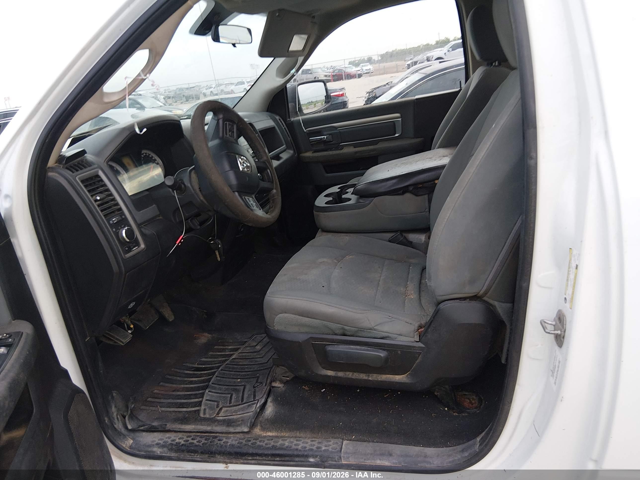 2014 Ram 1500 Tradesman White vin: 3C6JR6DT2EG135119