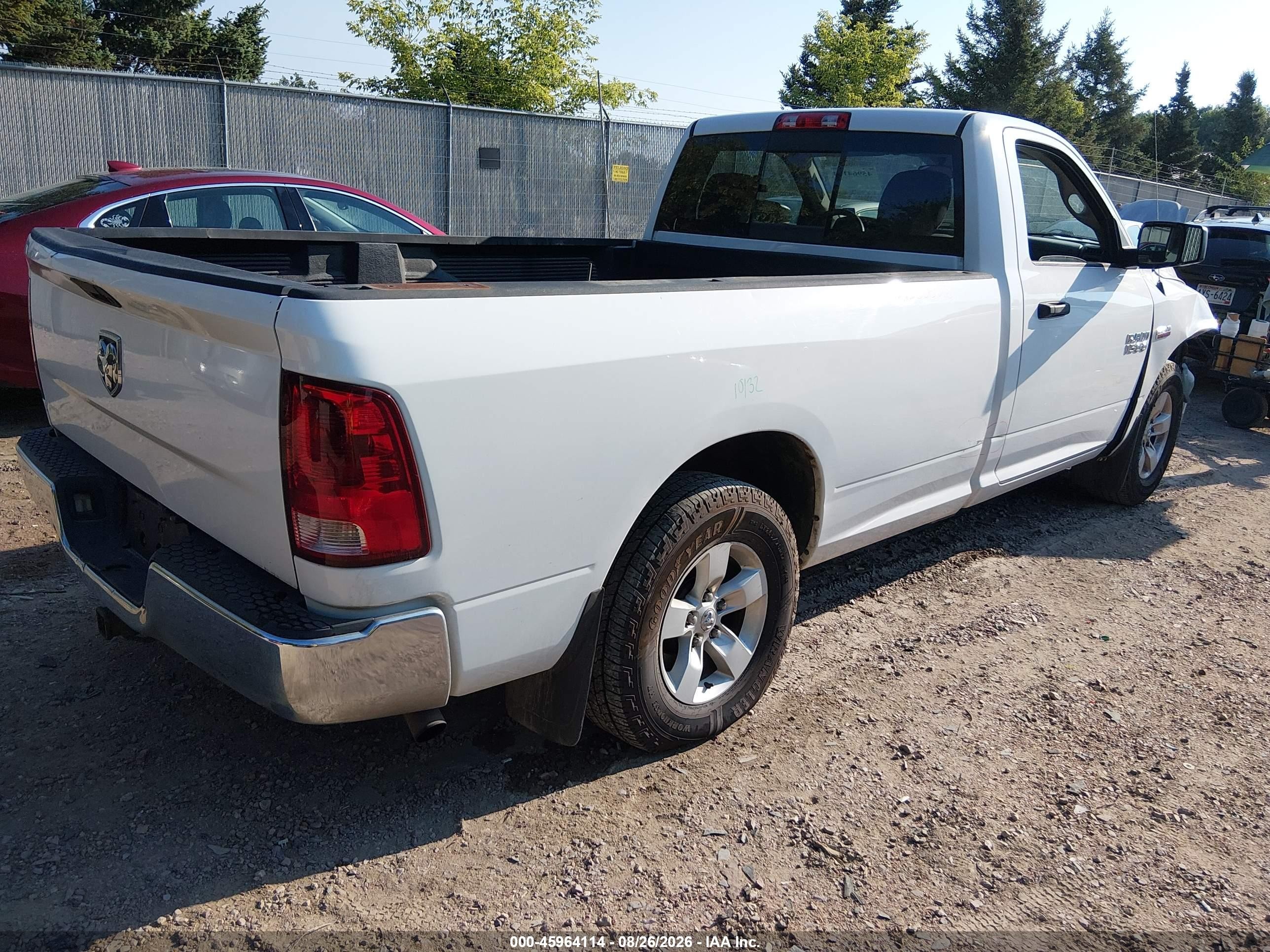 2014 Ram 1500 Tradesman White vin: 3C6JR6DT3EG190677