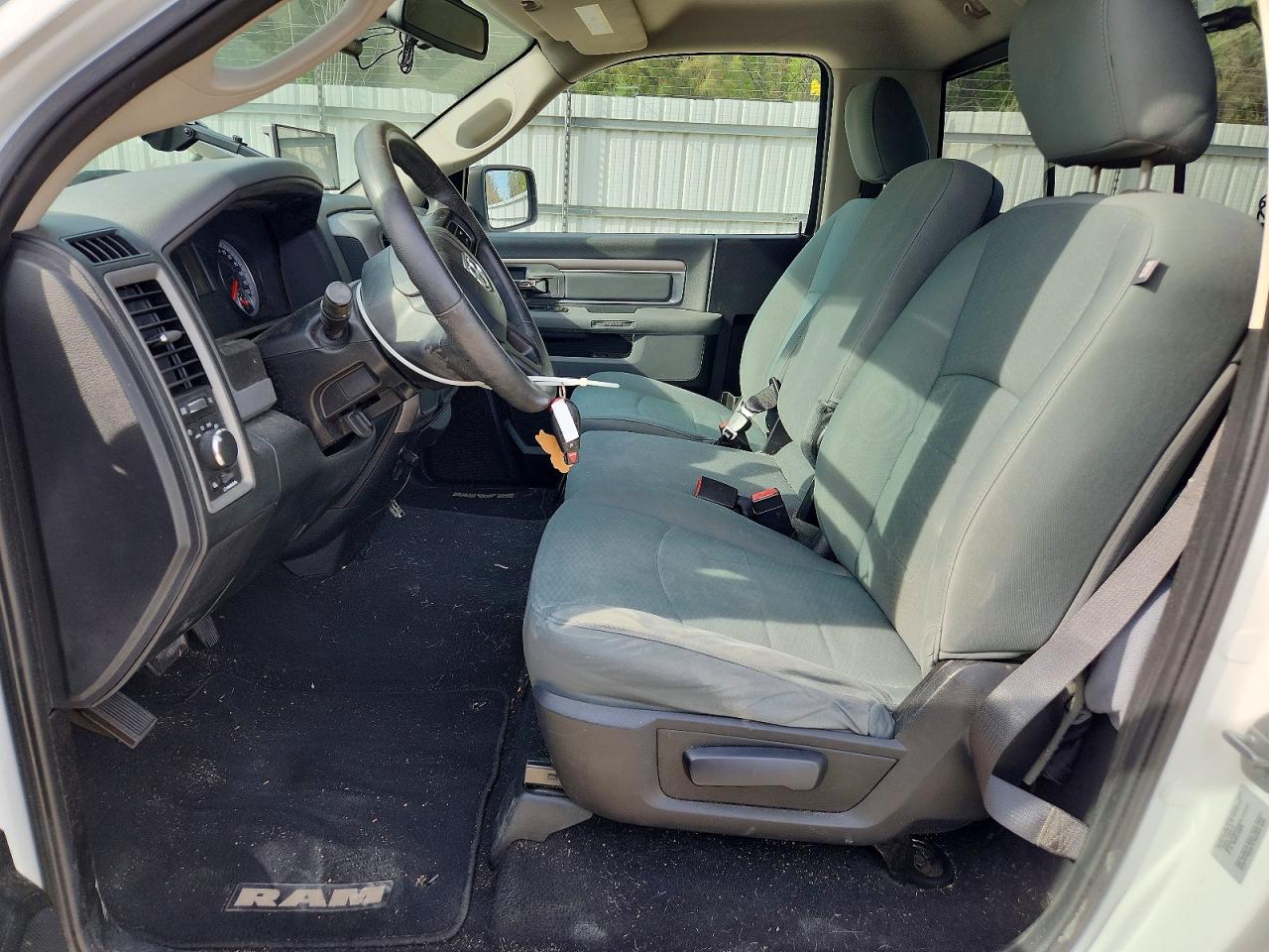 2015 Ram 1500 St White vin: 3C6JR6DT7FG539826