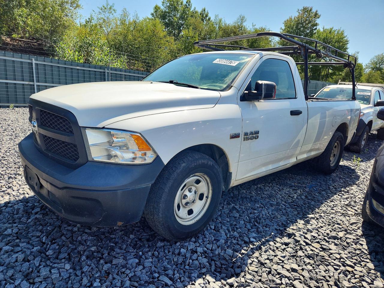 2017 Ram 1500 St White vin: 3C6JR6DTXHG738288