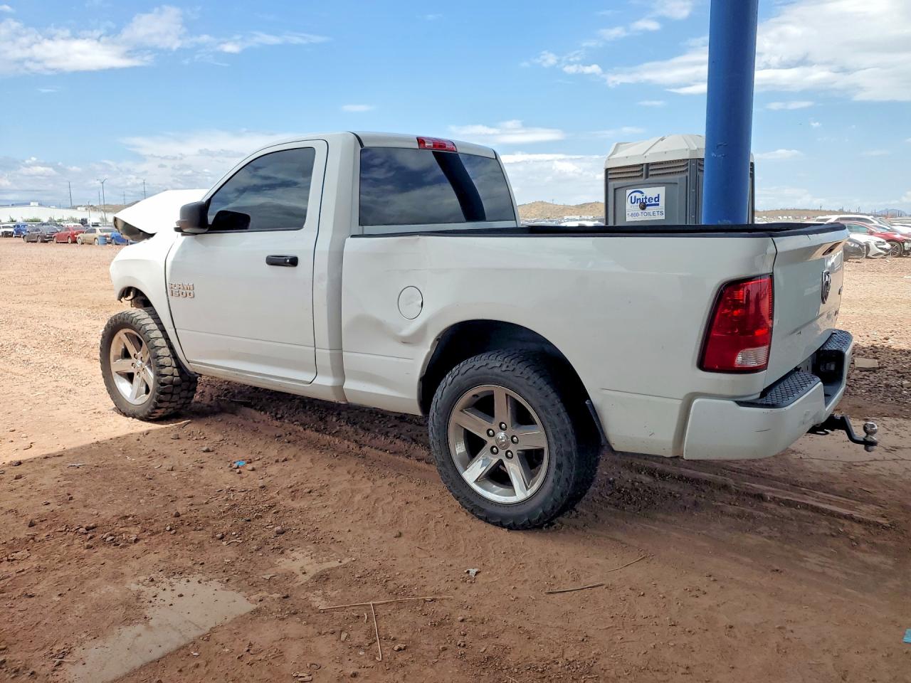 2015 Ram 1500 St White vin: 3C6JR7AG7FG589526