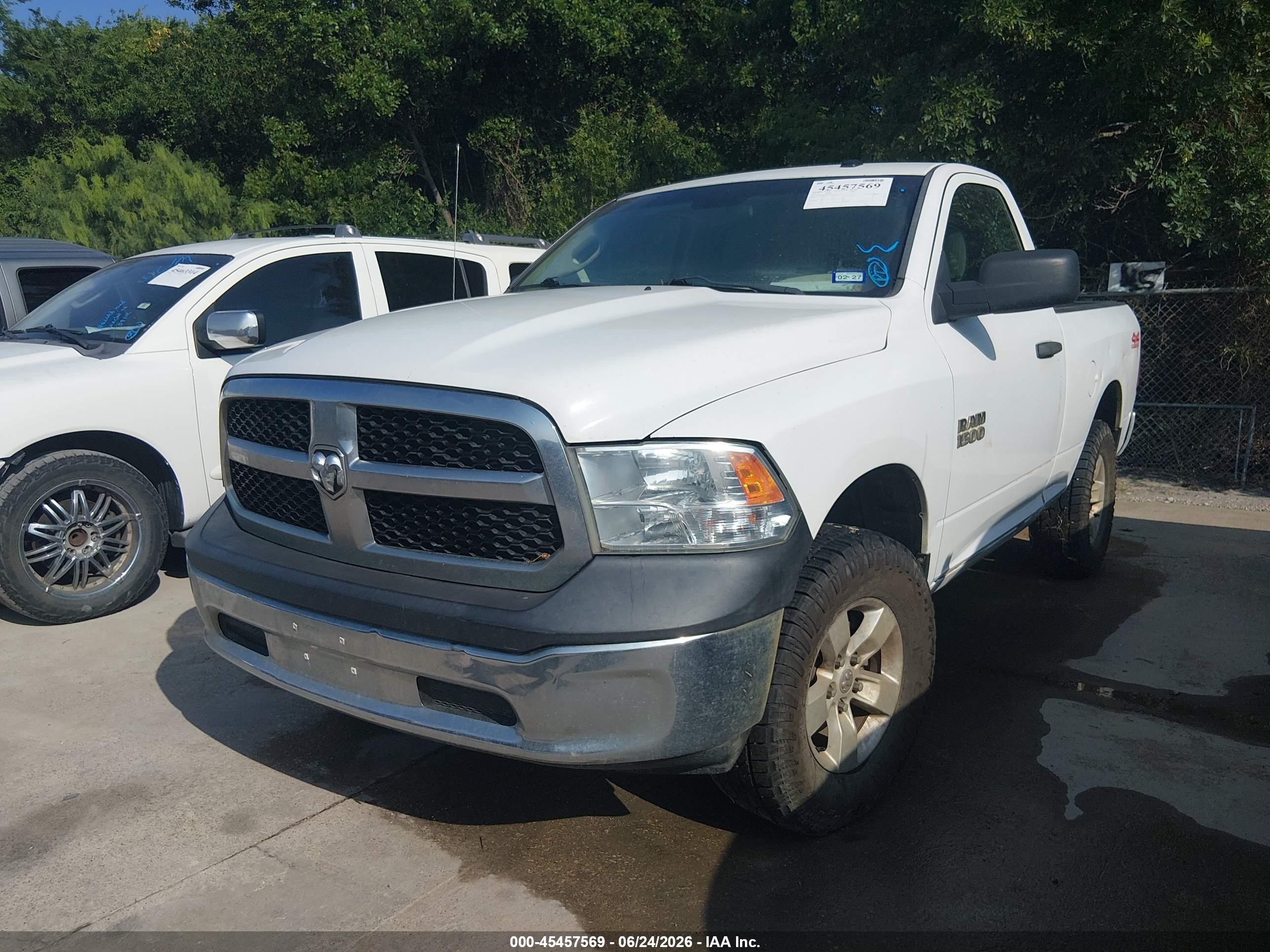 2013 Ram 1500 Tradesman White vin: 3C6JR7AP1DG571228