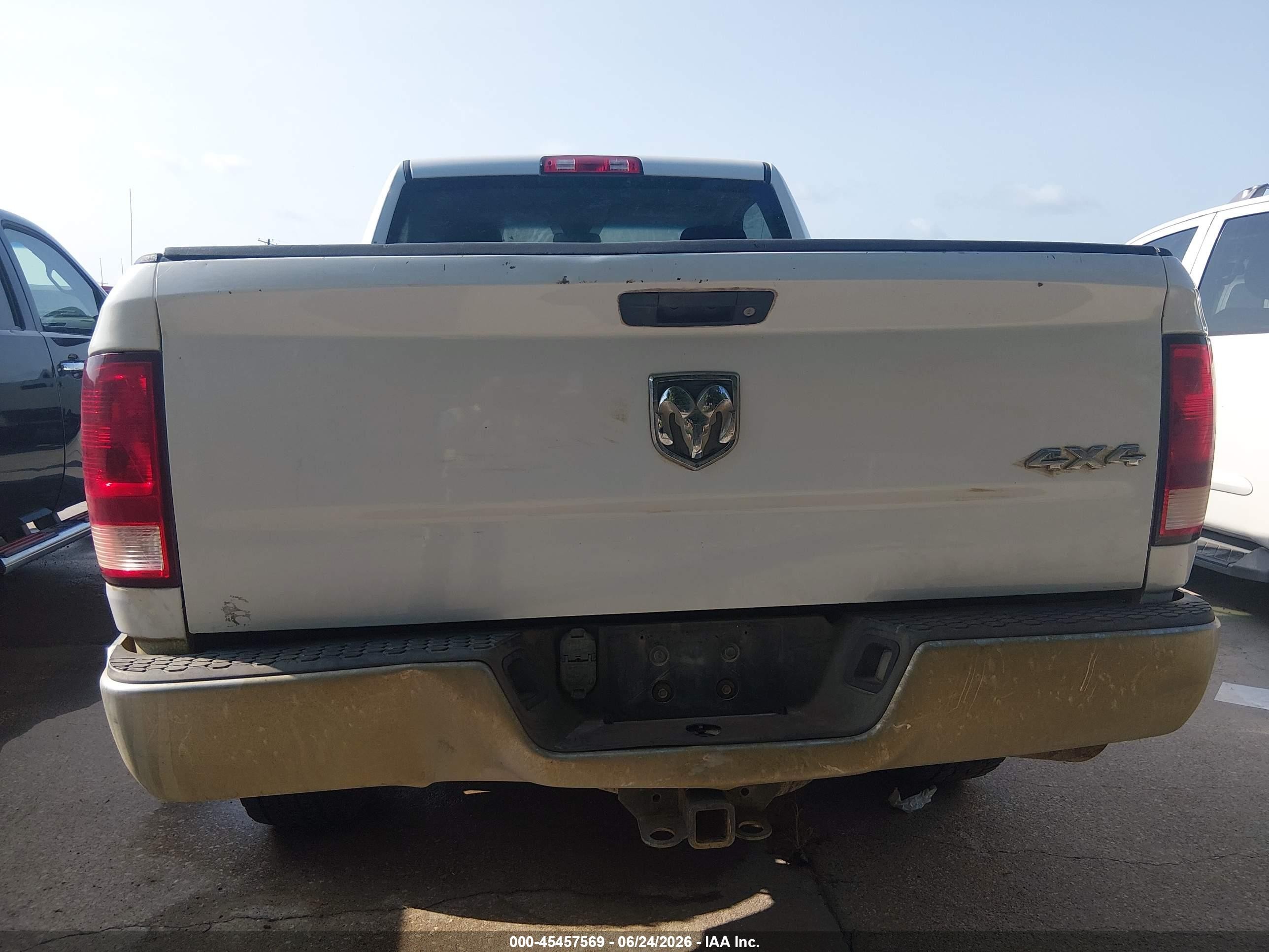 2013 Ram 1500 Tradesman White vin: 3C6JR7AP1DG571228
